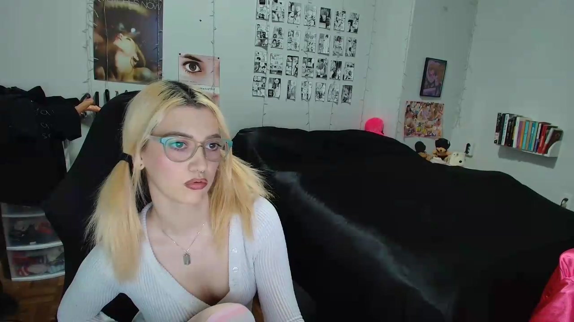 Gallery image thumbnail from AnnaTame's myfreecams stream on, 05/12/2026, 04:30 image 12 of 20