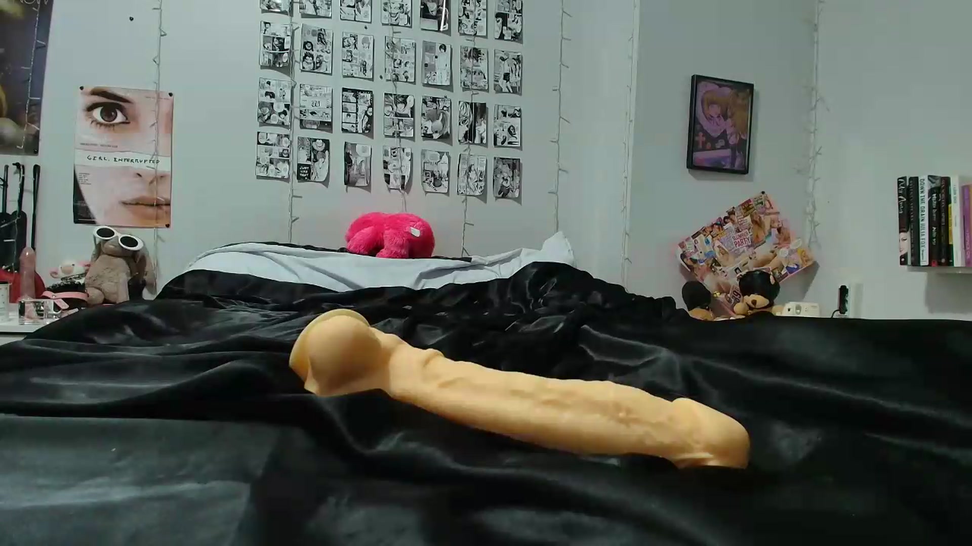Gallery image thumbnail from AnnaTame's myfreecams stream on, 05/13/2026, 06:45 image 9 of 20