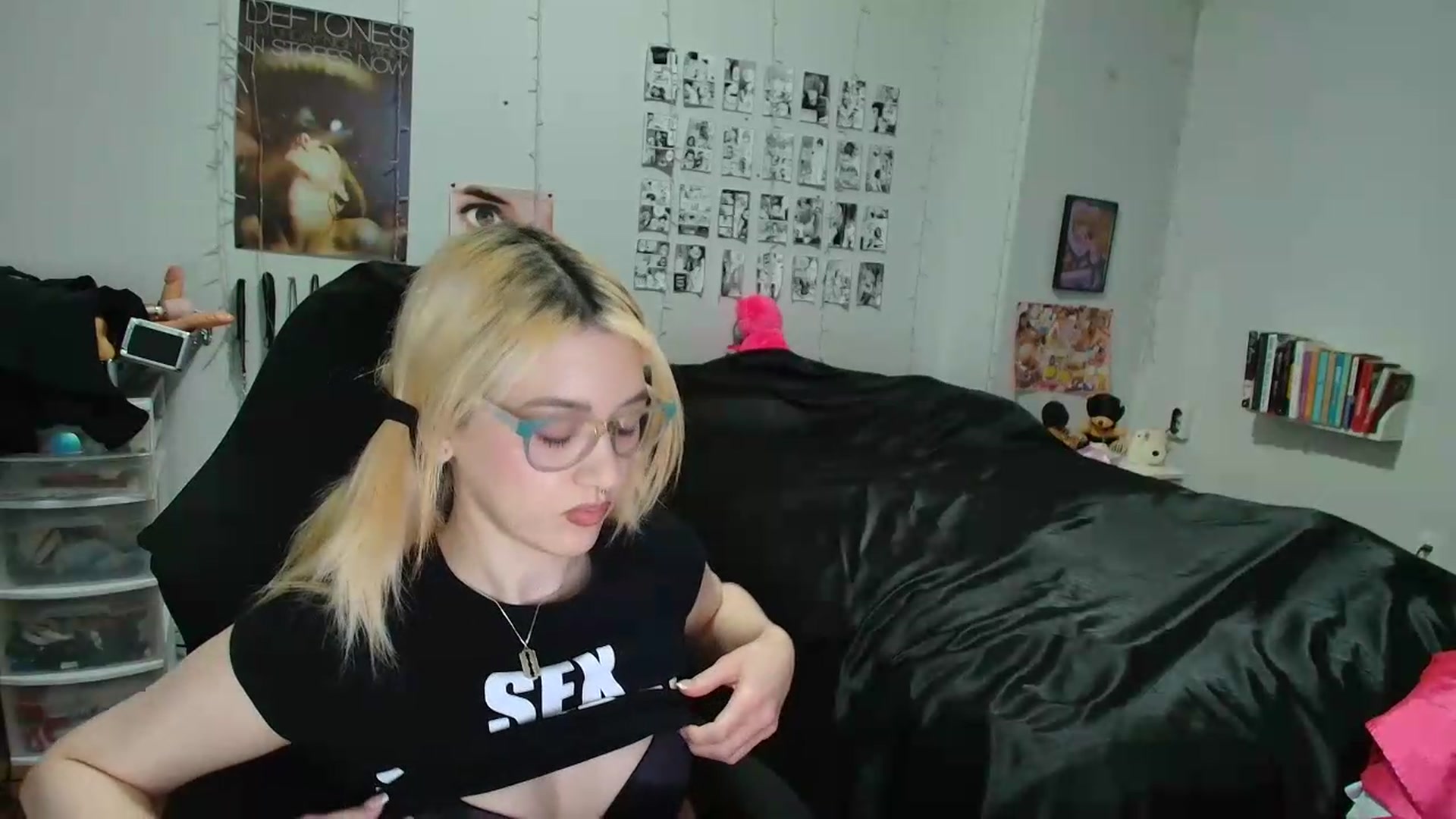 Gallery image thumbnail from AnnaTame's myfreecams stream on, 05/15/2026, 06:07 image 19 of 20