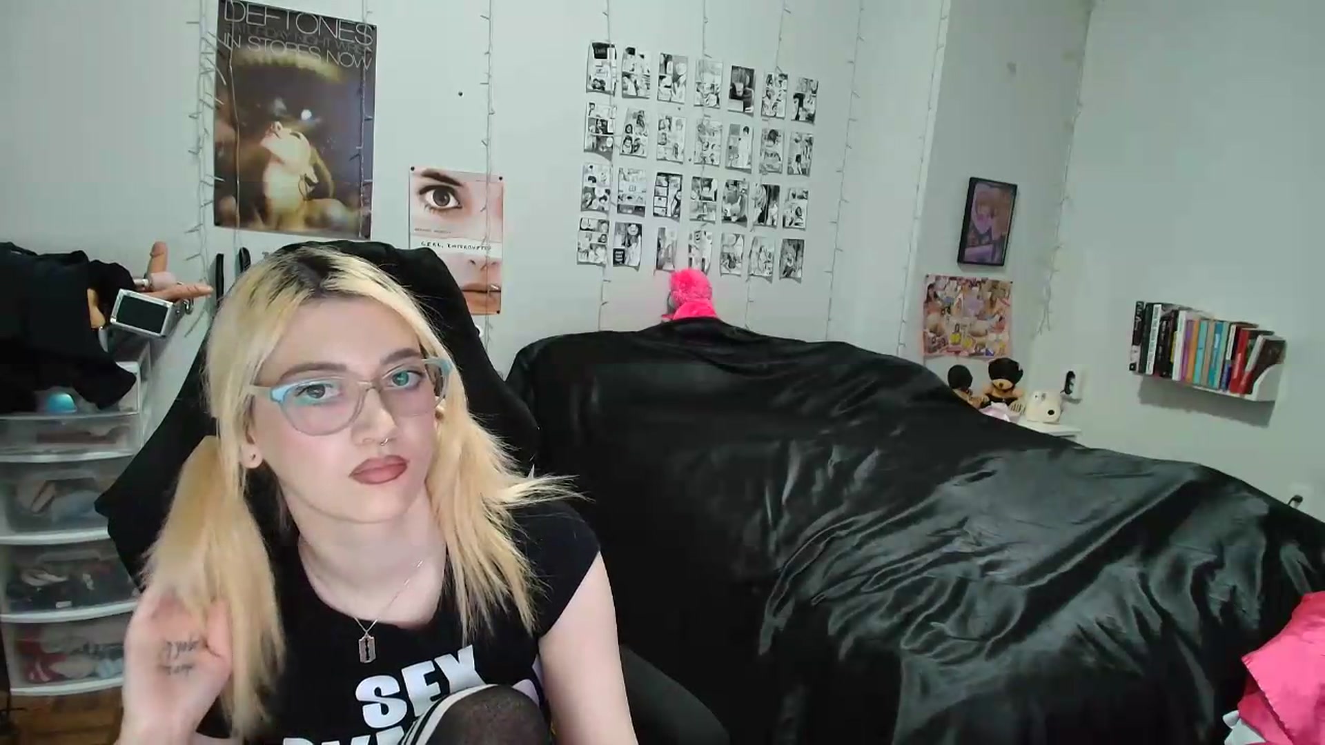 Gallery image thumbnail from AnnaTame's myfreecams stream on, 05/15/2026, 06:07 image 17 of 20