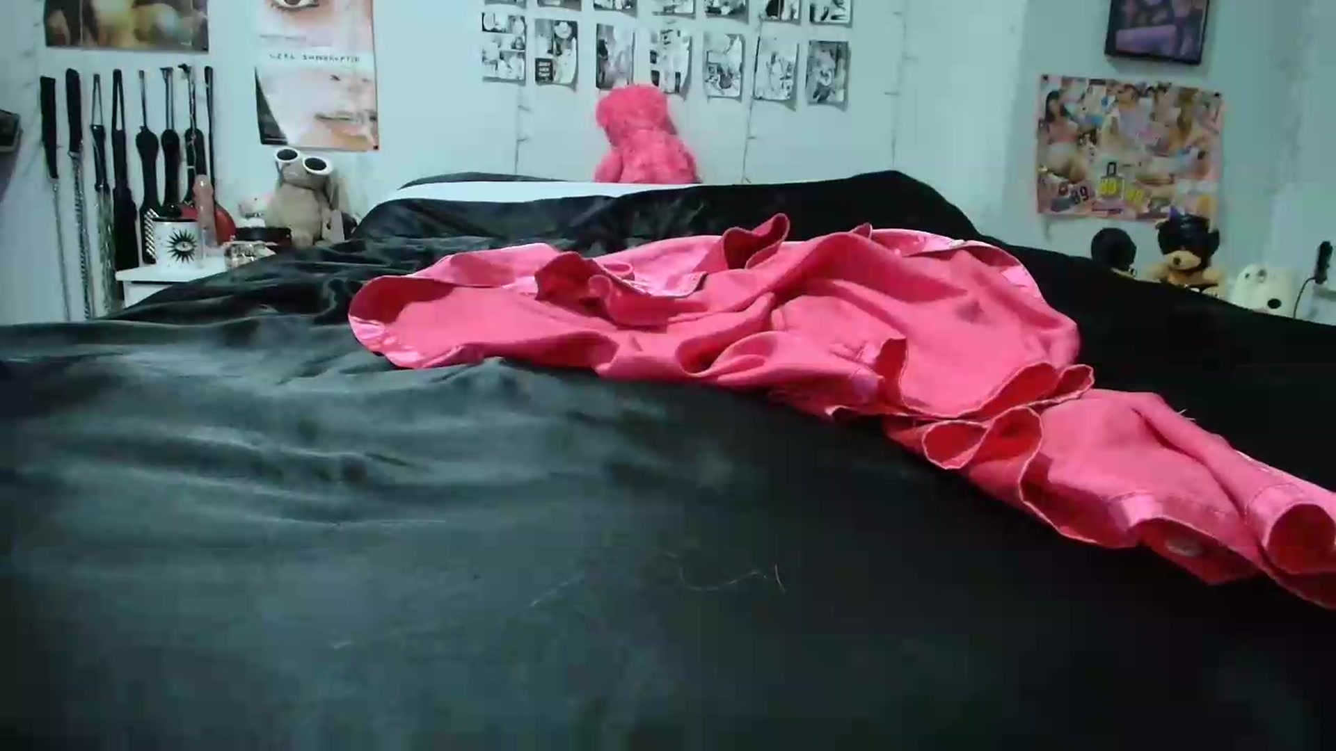 Gallery image thumbnail from AnnaTame's myfreecams stream on, 05/19/2026, 04:36 image 5 of 20