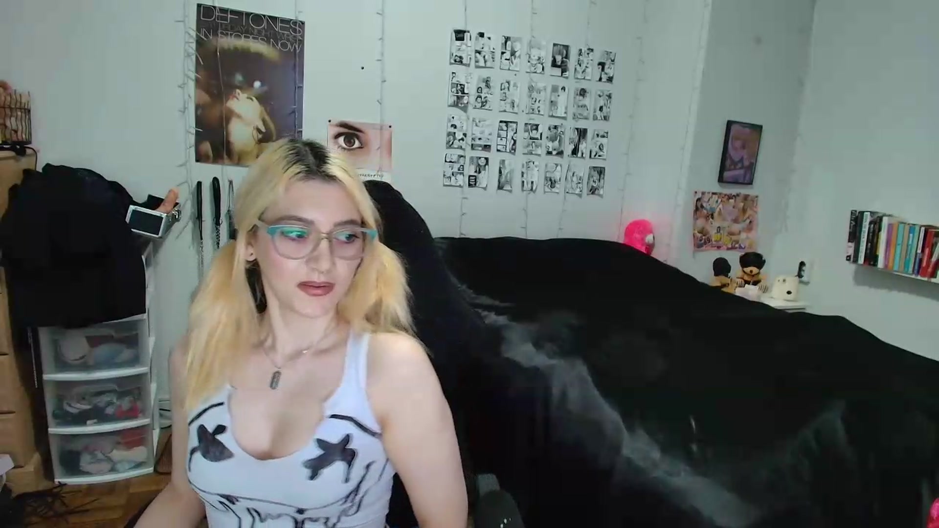 Gallery image thumbnail from AnnaTame's myfreecams stream on, 05/20/2026, 04:32 image 18 of 20
