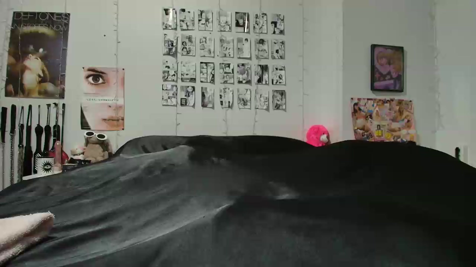 Gallery image thumbnail from AnnaTame's myfreecams stream on, 05/20/2026, 04:32 image 3 of 20