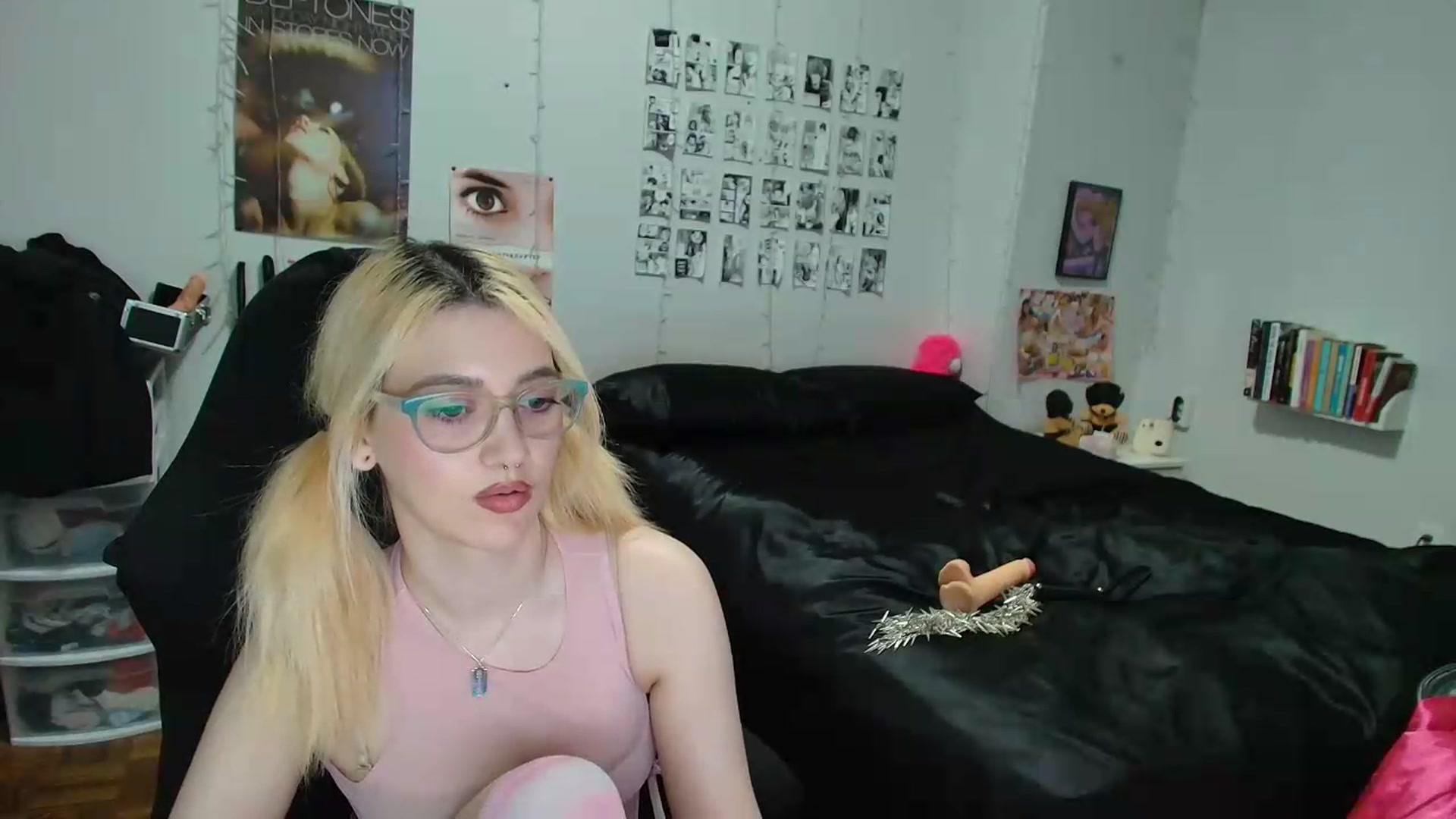 Gallery image thumbnail from AnnaTame's myfreecams stream on, 05/21/2026, 05:55 image 17 of 20