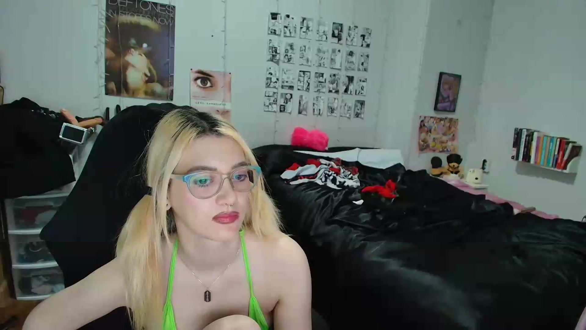 Gallery image thumbnail from AnnaTame's myfreecams stream on, 05/25/2026, 07:15 image 15 of 20