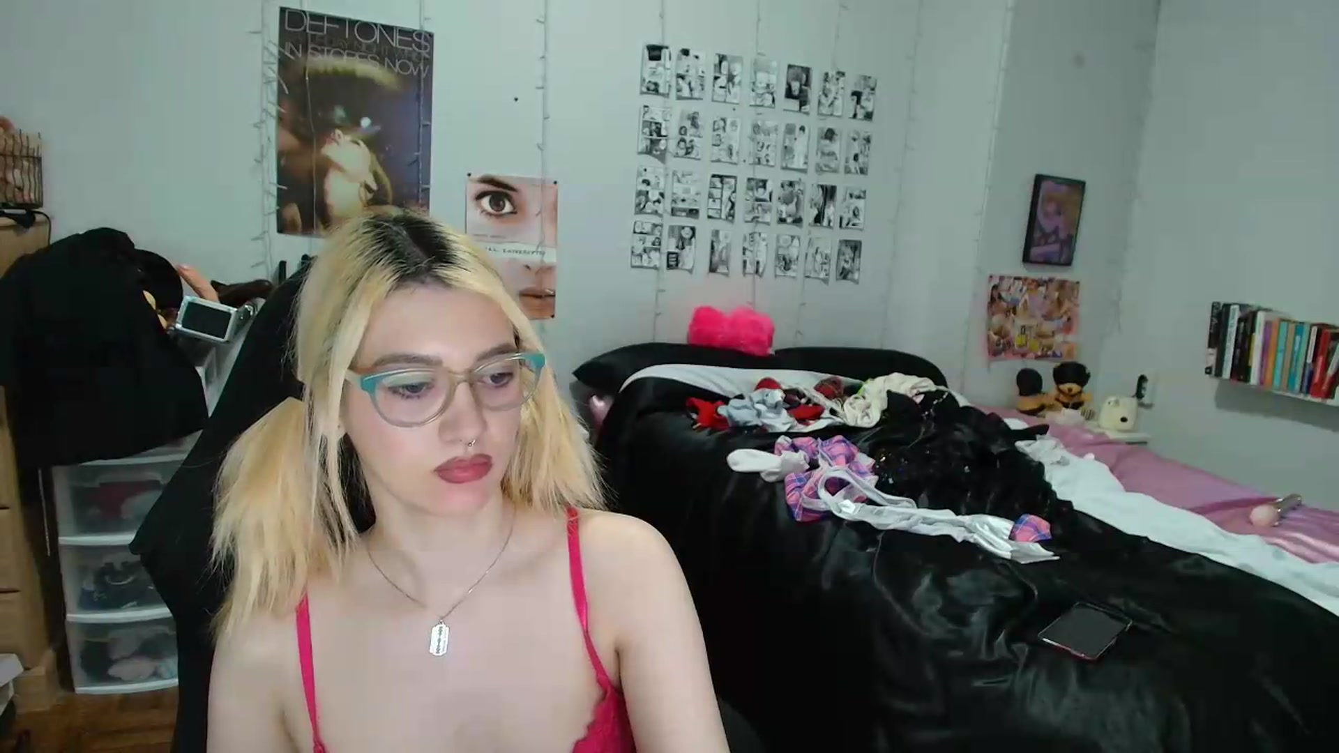 Gallery image thumbnail from AnnaTame's myfreecams stream on, 05/25/2026, 10:00 image 20 of 20