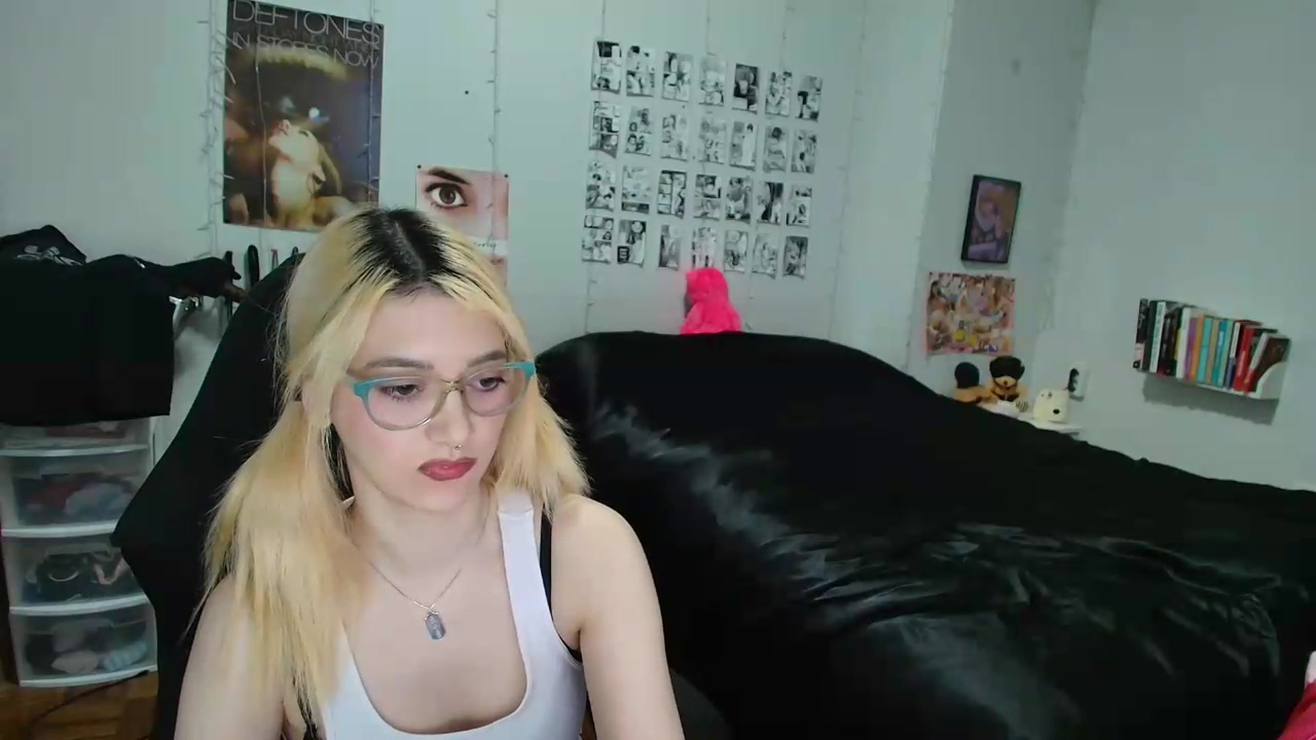 Gallery image thumbnail from AnnaTame's myfreecams stream on, 05/26/2026, 04:40 image 9 of 20
