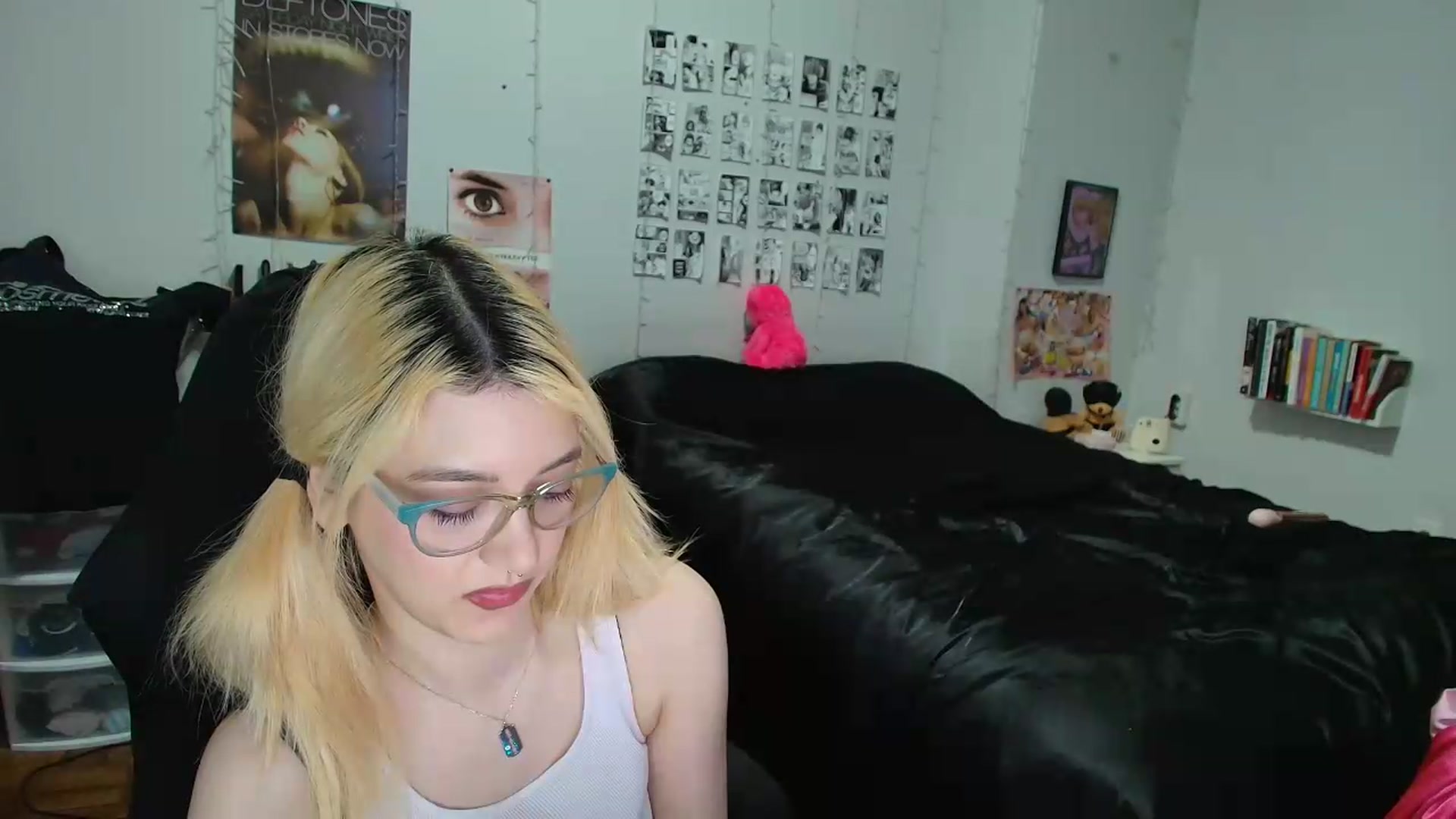 Gallery image thumbnail from AnnaTame's myfreecams stream on, 05/26/2026, 06:11 image 17 of 20