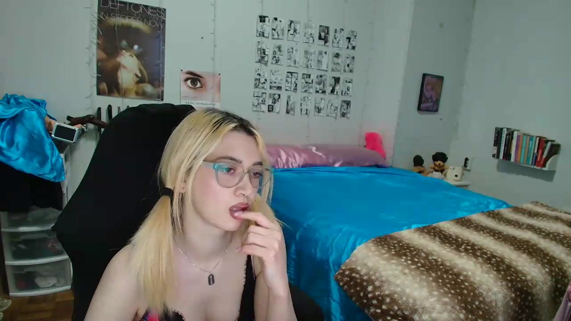 Gallery image thumbnail from AnnaTame's myfreecams stream on, 06/02/2026, 07:25 image 10 of 20