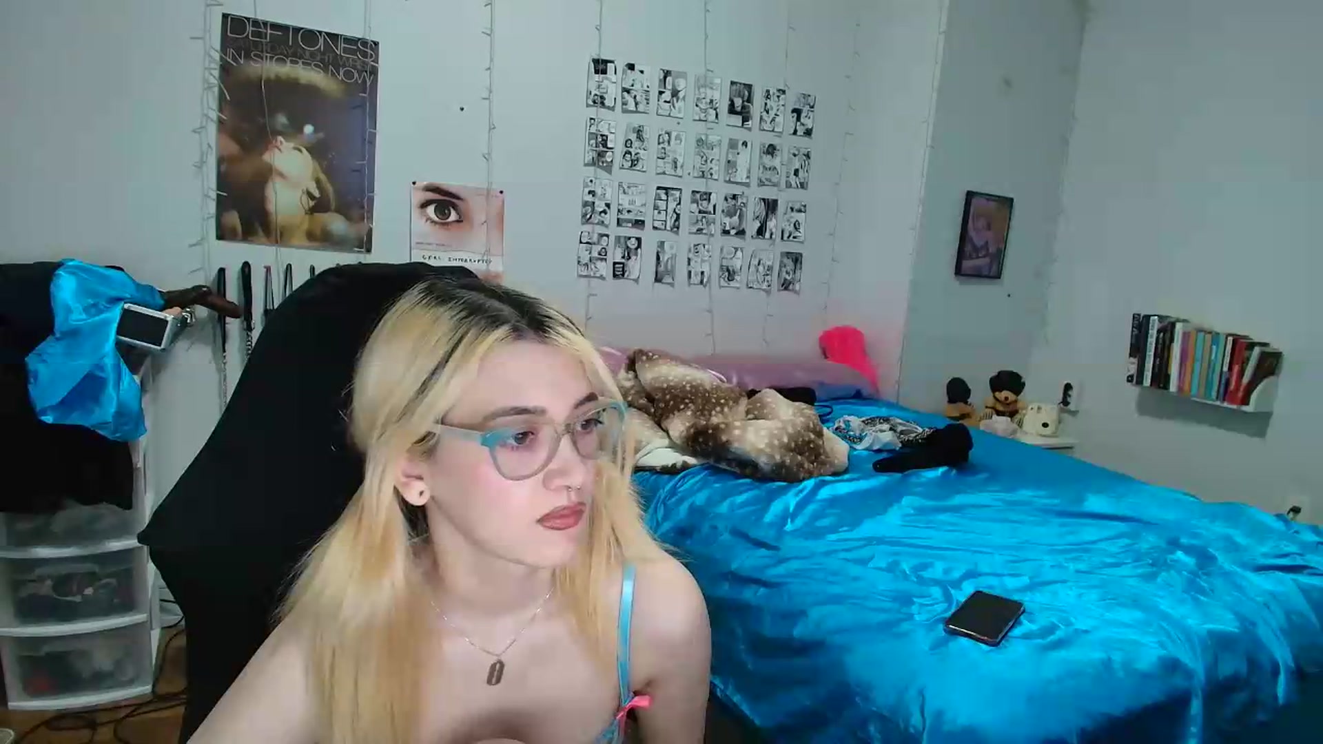 Gallery image thumbnail from AnnaTame's myfreecams stream on, 06/03/2026, 04:15 image 17 of 20
