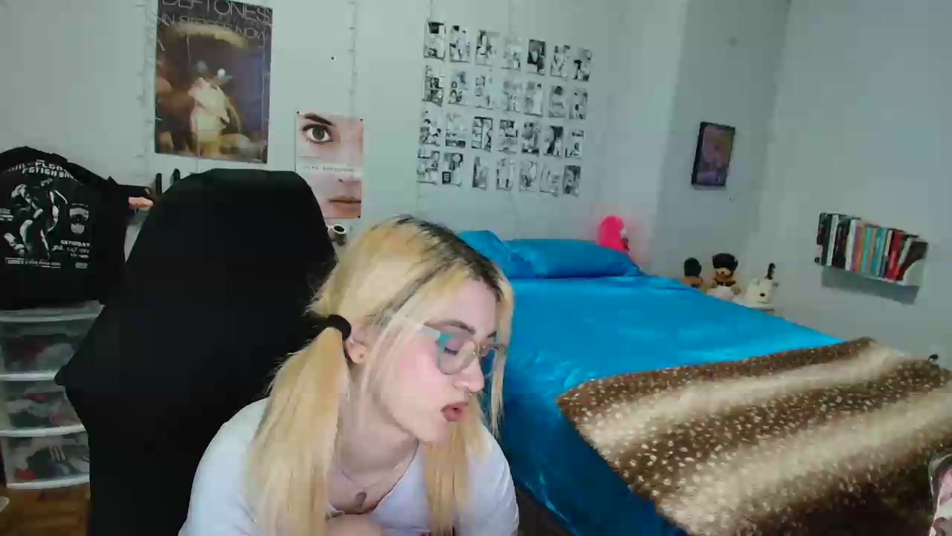 Gallery image thumbnail from AnnaTame's myfreecams stream on, 06/04/2026, 07:10 image 14 of 20