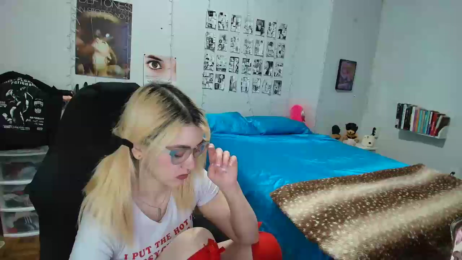 Gallery image thumbnail from AnnaTame's myfreecams stream on, 06/04/2026, 07:10 image 18 of 20