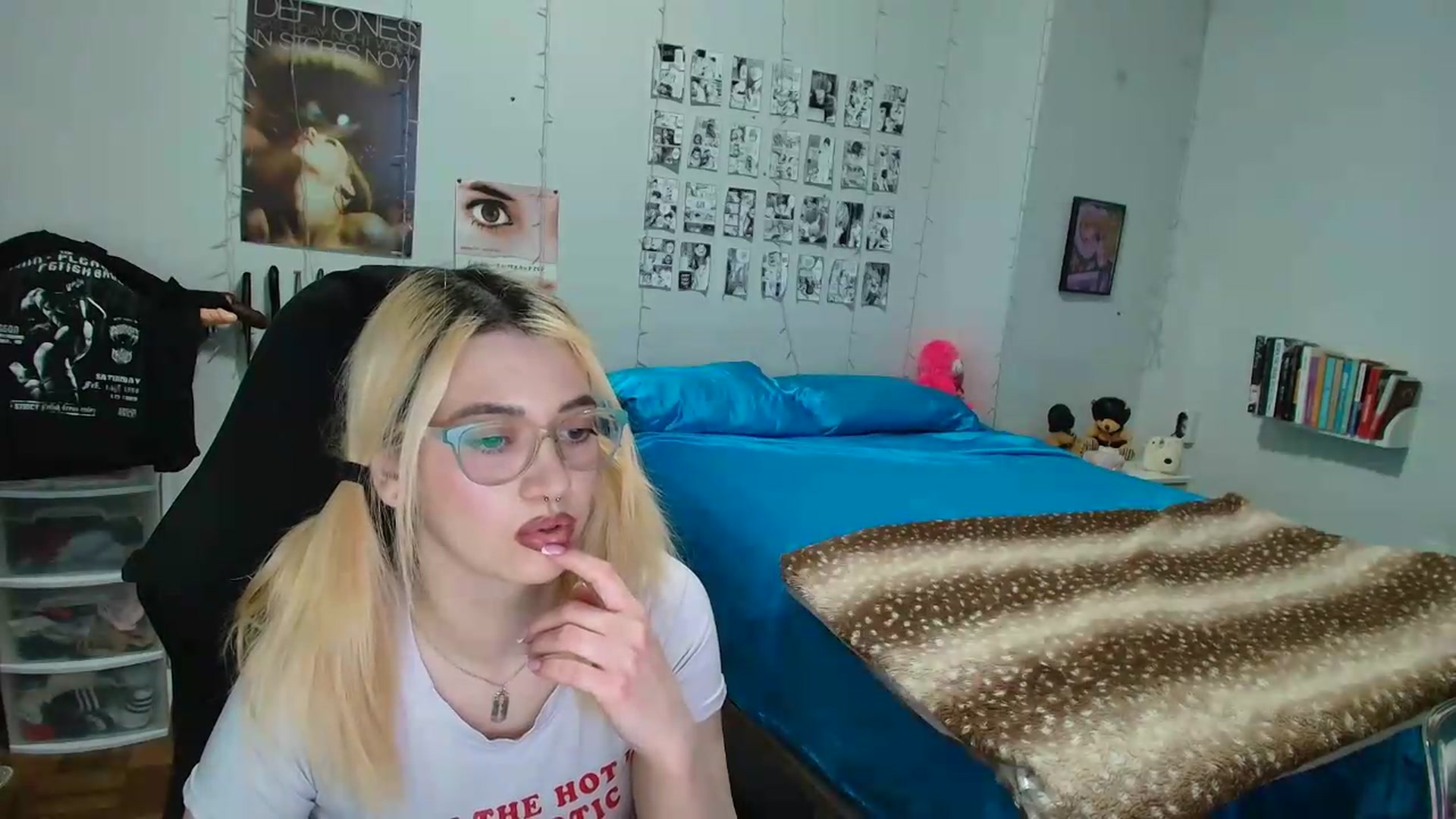 Gallery image thumbnail from AnnaTame's myfreecams stream on, 06/04/2026, 12:00 image 7 of 20