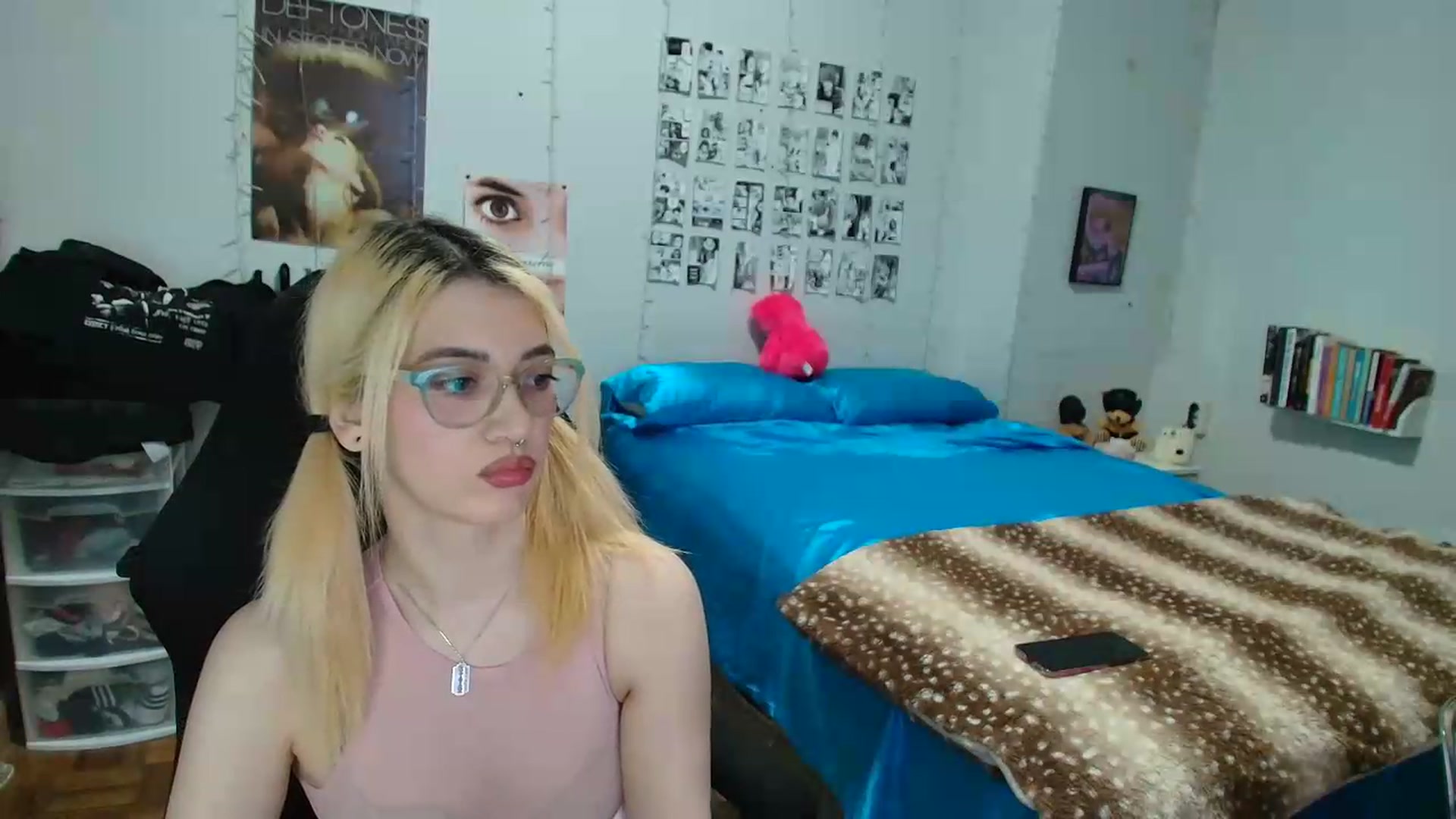 Gallery image thumbnail from AnnaTame's myfreecams stream on, 06/05/2026, 05:31 image 16 of 20