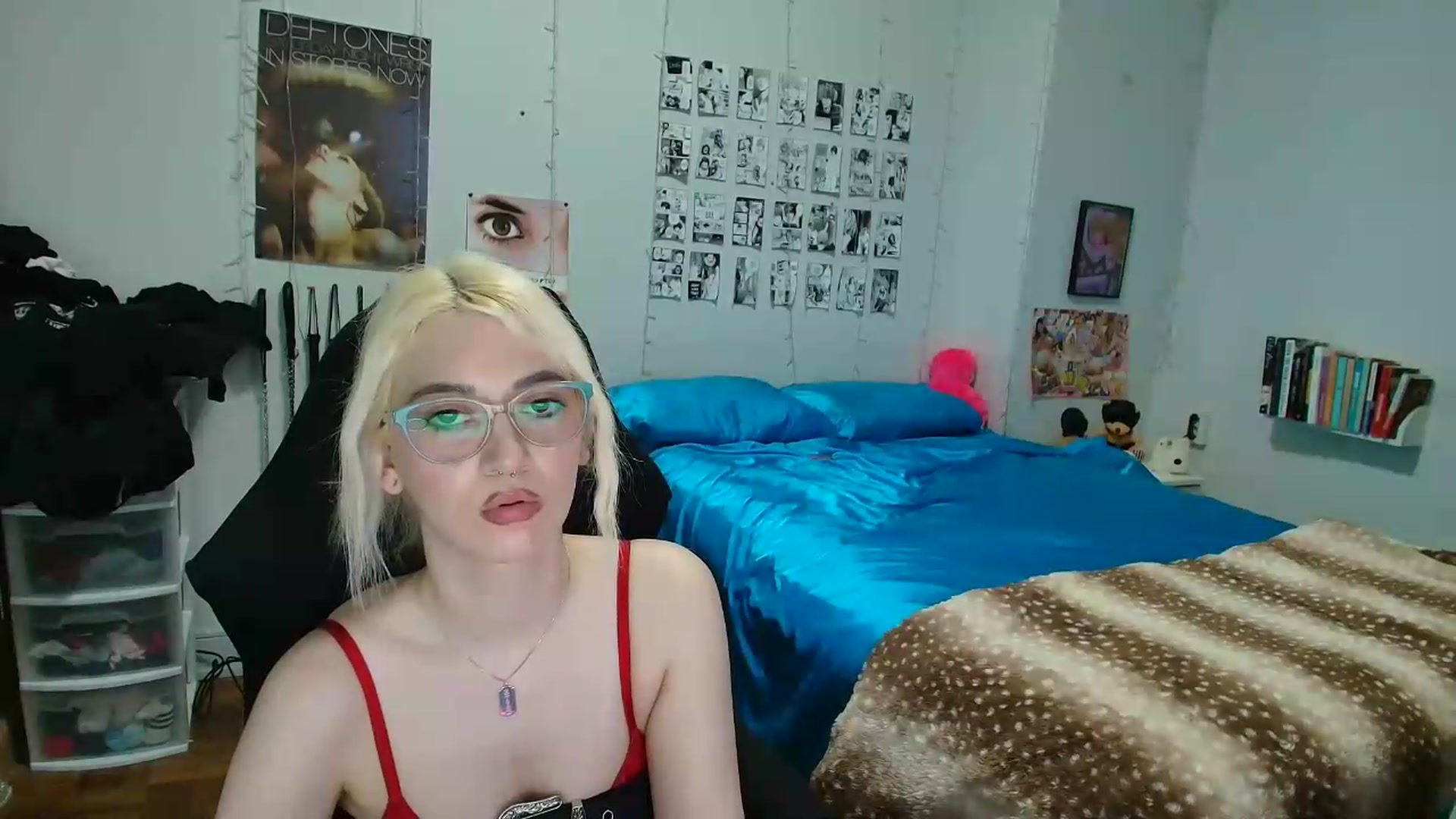Gallery image thumbnail from AnnaTame's myfreecams stream on, 06/11/2026, 08:00 image 16 of 20