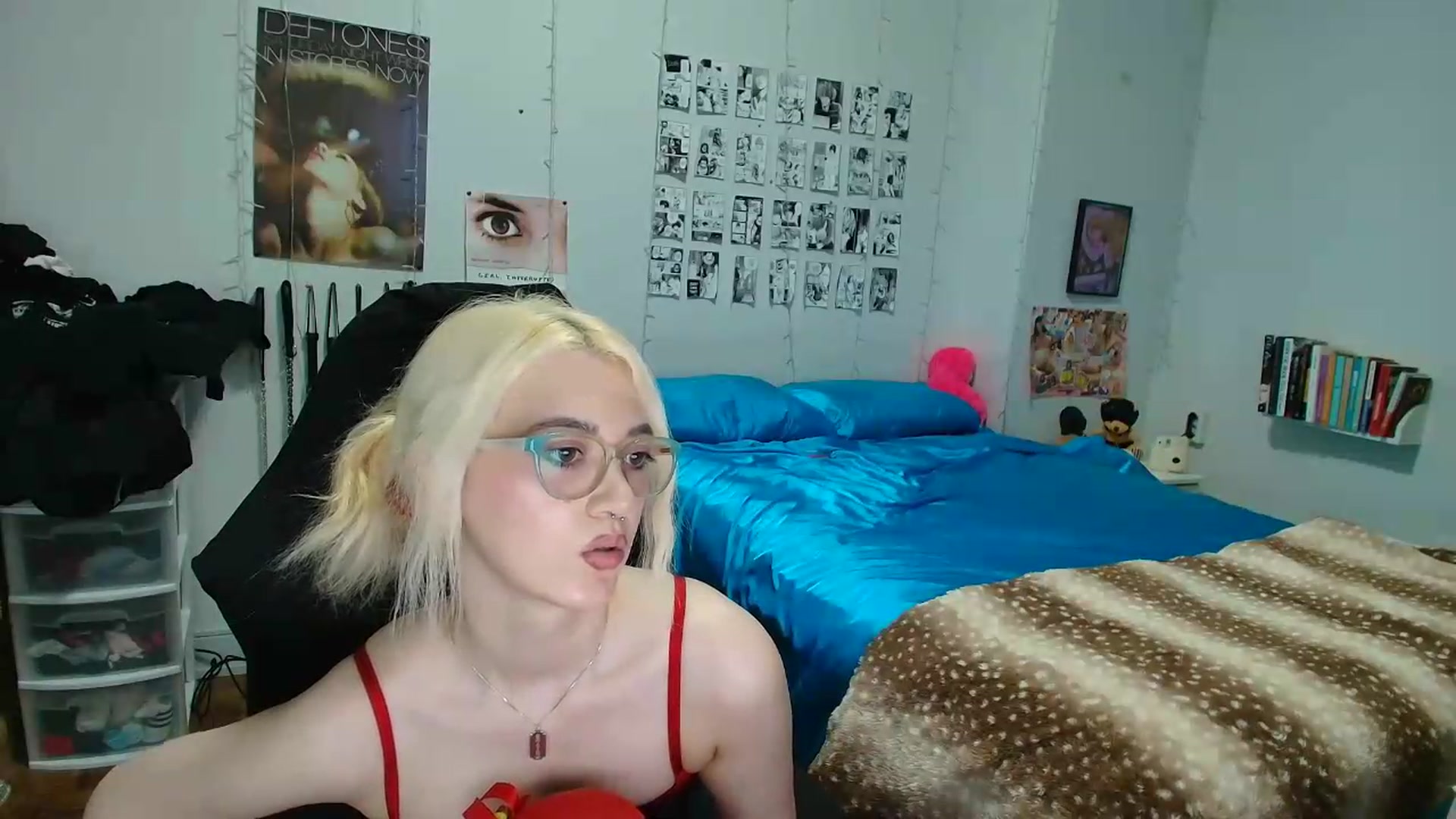Gallery image thumbnail from AnnaTame's myfreecams stream on, 06/11/2026, 08:00 image 13 of 20