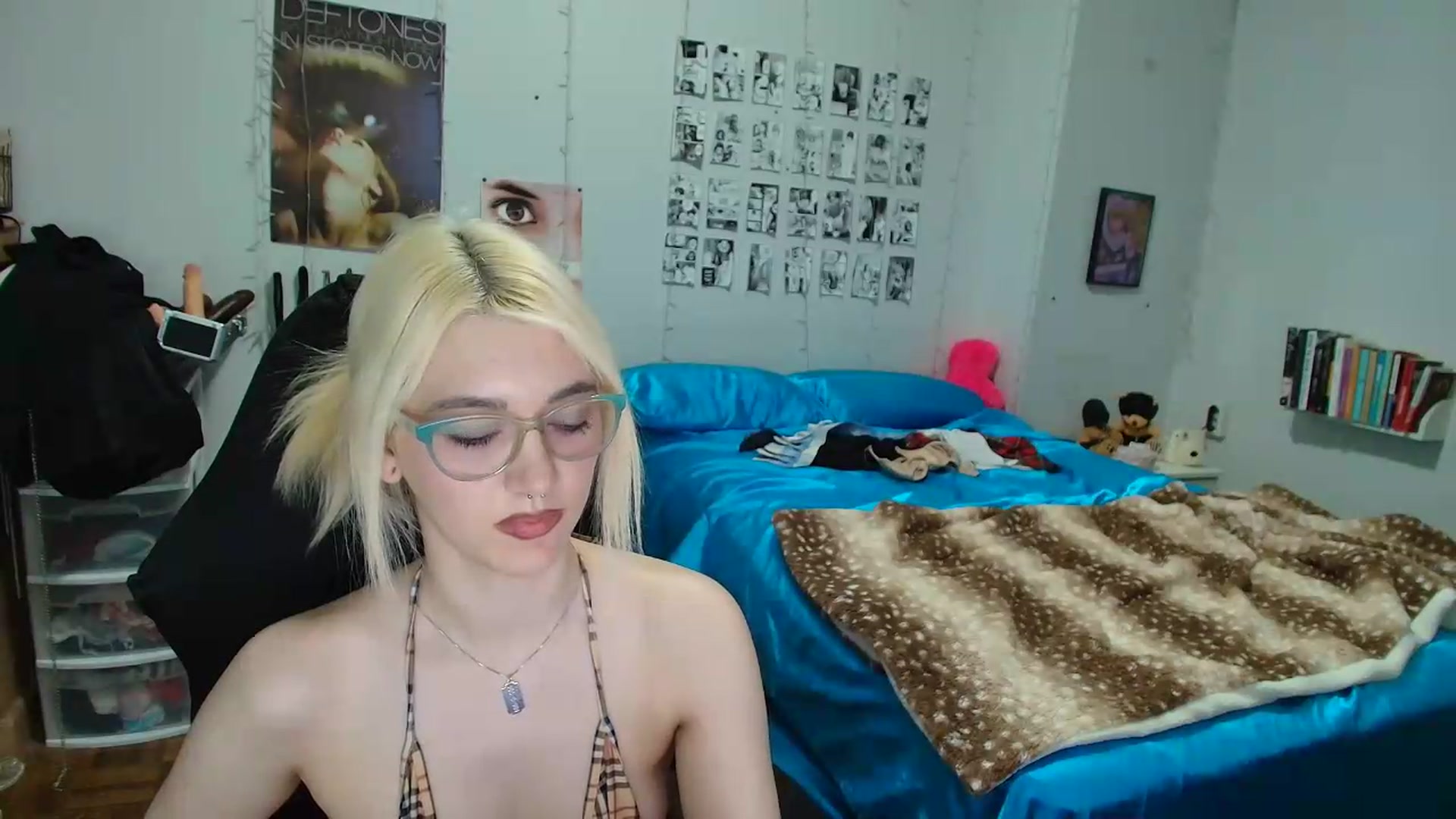 Gallery image thumbnail from AnnaTame's myfreecams stream on, 06/15/2026, 06:25 image 14 of 20