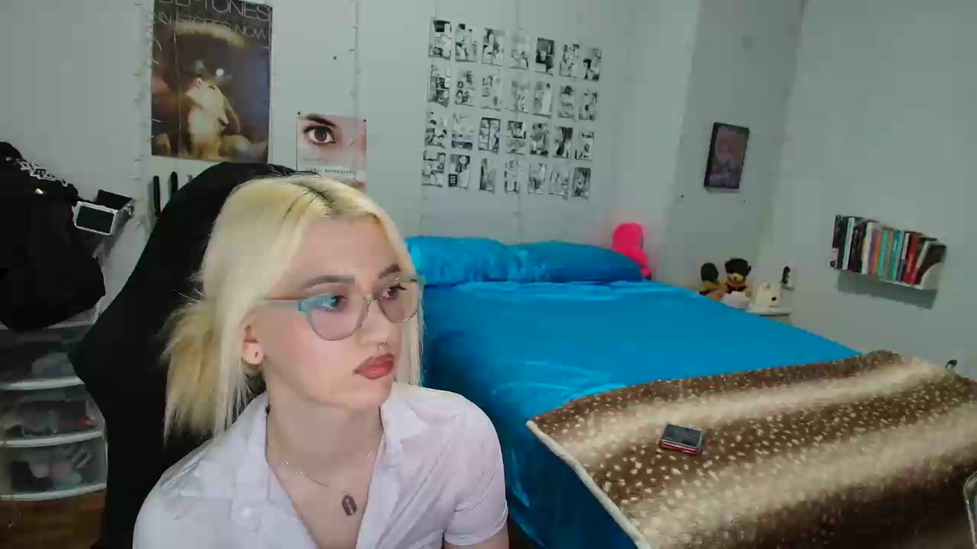 Gallery image thumbnail from AnnaTame's myfreecams stream on, 06/16/2026, 04:43 image 19 of 20