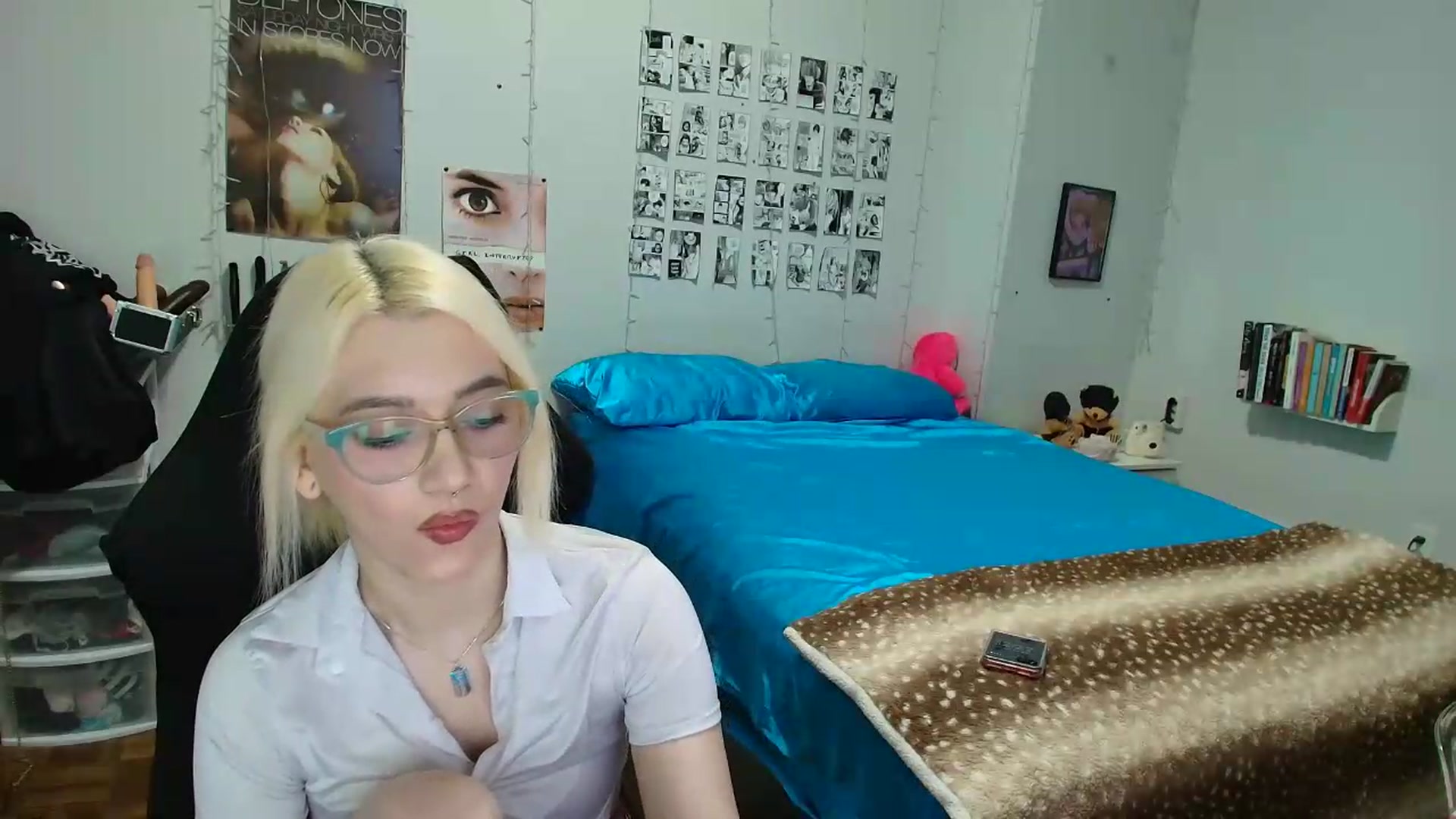 Gallery image thumbnail from AnnaTame's myfreecams stream on, 06/16/2026, 04:43 image 12 of 20