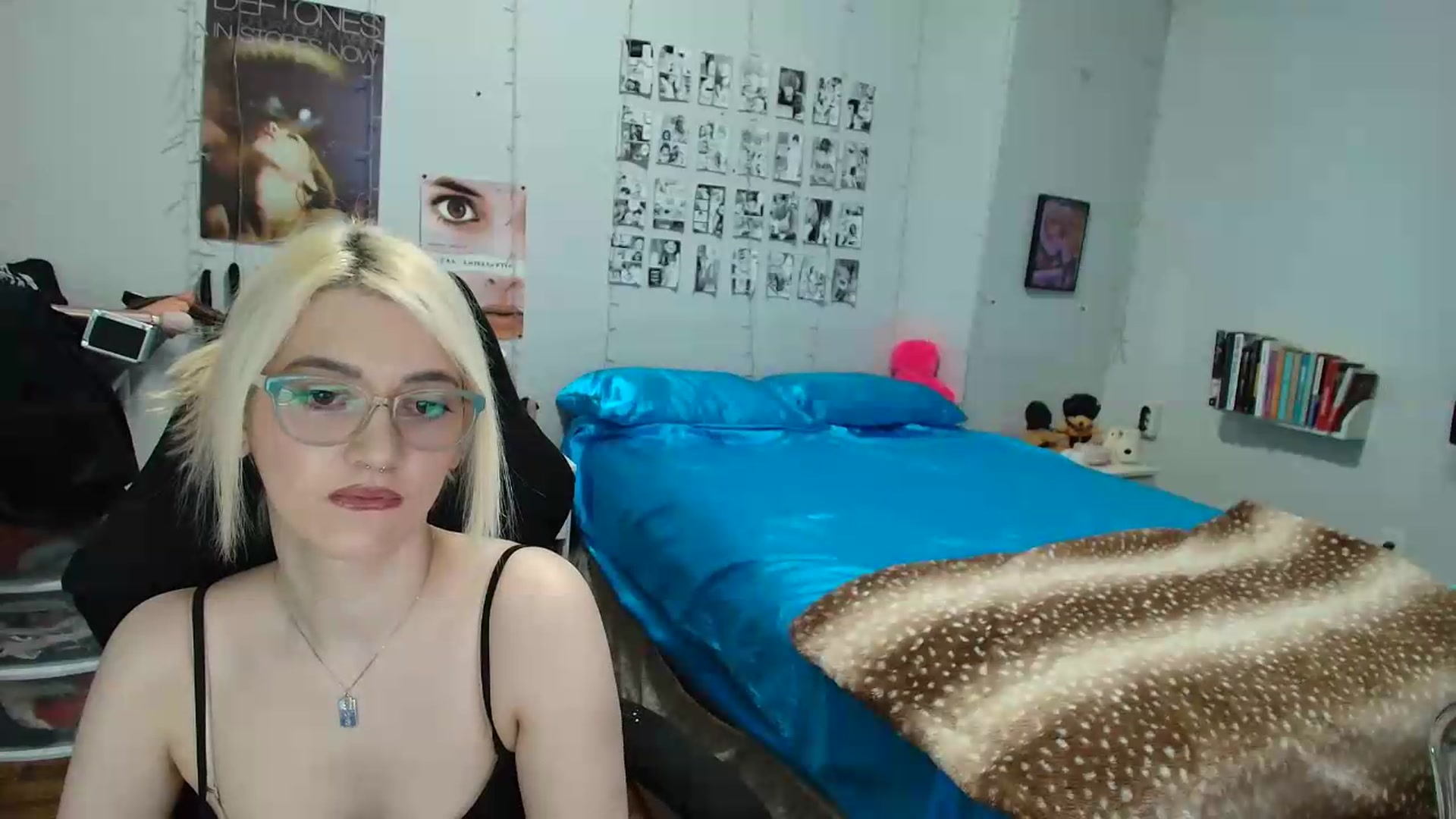 Gallery image thumbnail from AnnaTame's myfreecams stream on, 06/25/2026, 04:10 image 16 of 20