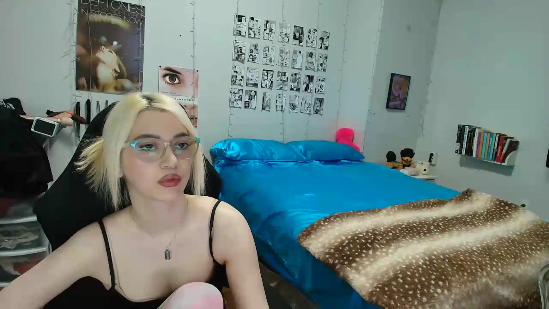 Gallery image thumbnail from AnnaTame's myfreecams stream on, 06/25/2026, 04:10 image 6 of 20