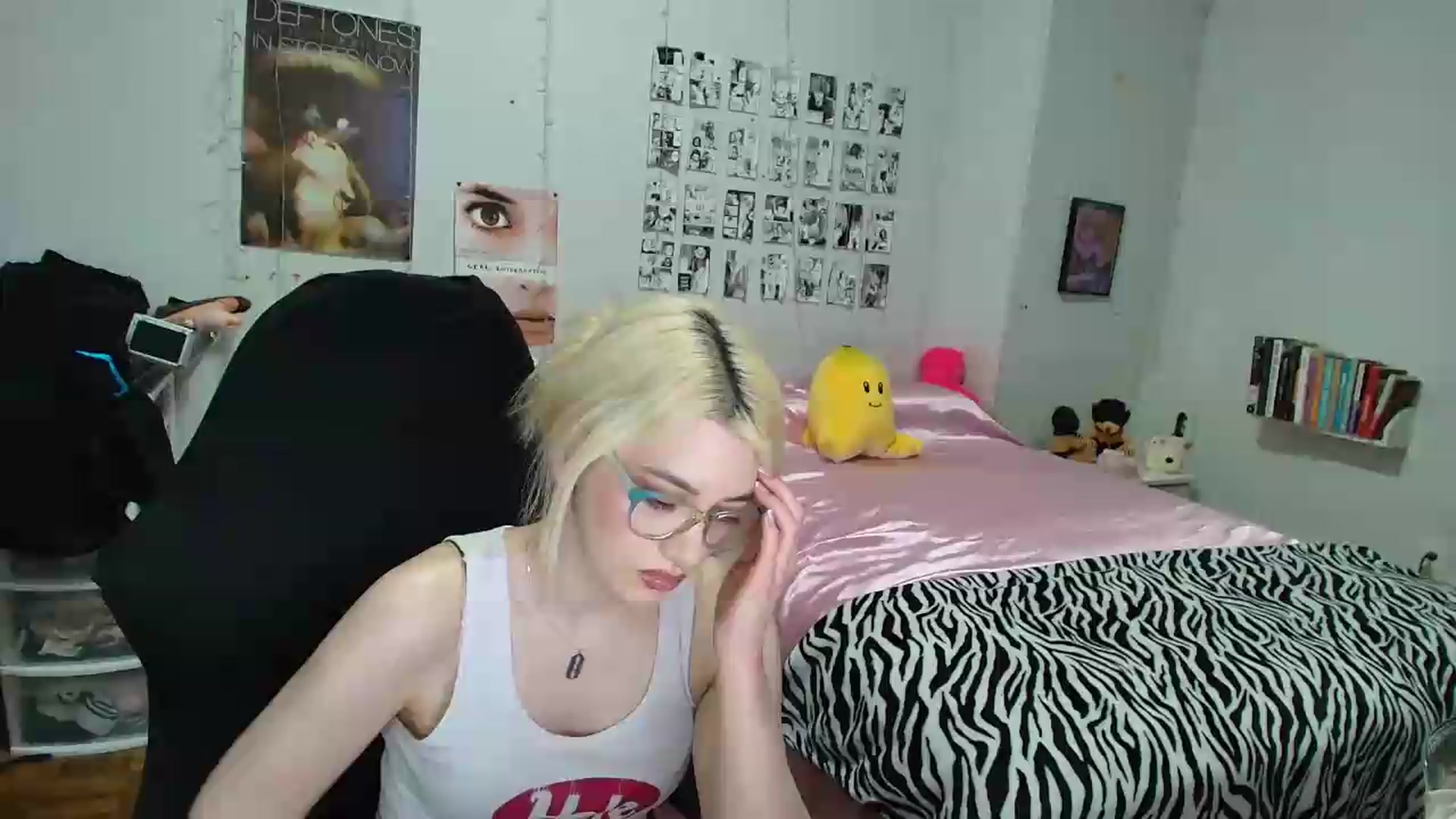 Gallery image thumbnail from AnnaTame's myfreecams stream on, 07/01/2026, 05:34 image 10 of 20