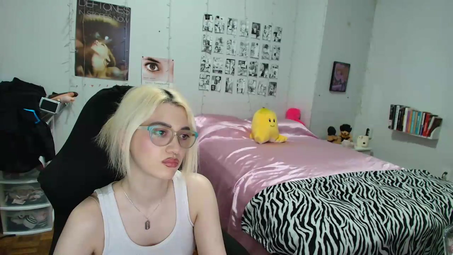 Gallery image thumbnail from AnnaTame's myfreecams stream on, 07/01/2026, 06:17 image 17 of 20