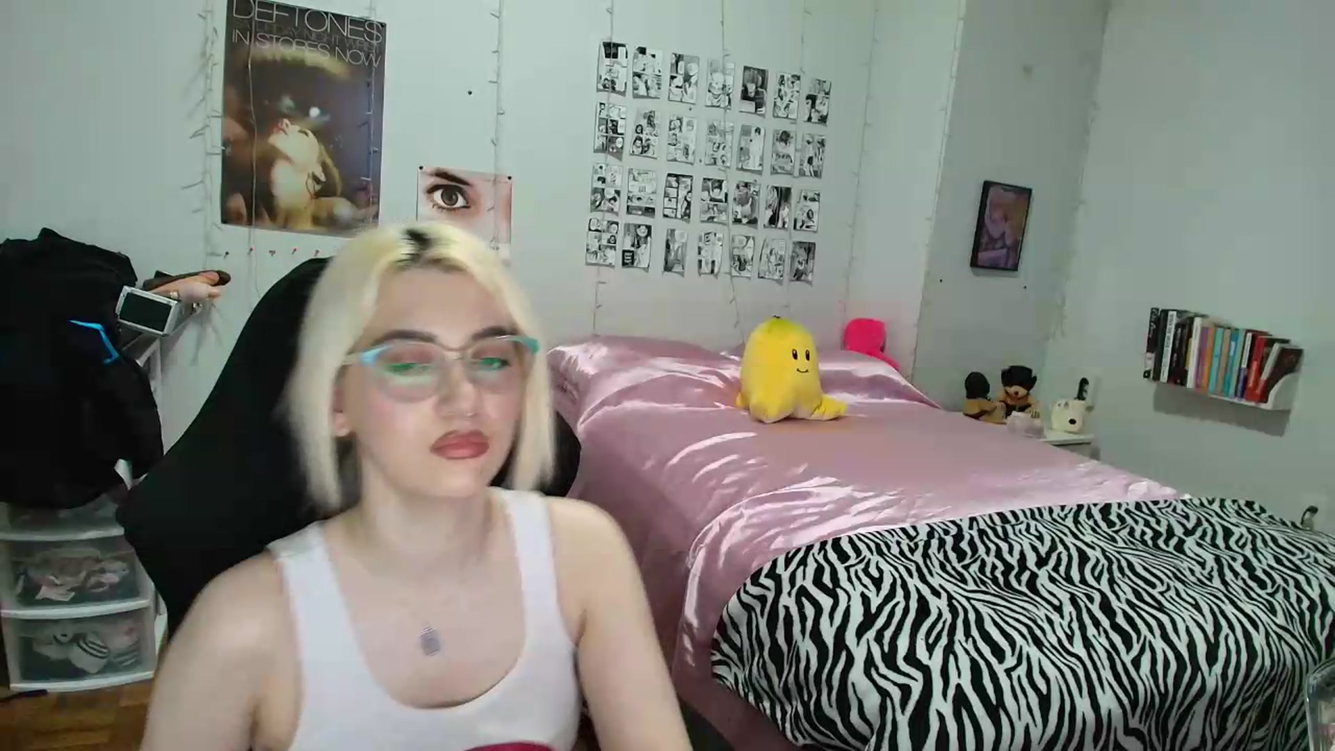 Gallery image thumbnail from AnnaTame's myfreecams stream on, 07/01/2026, 06:17 image 10 of 20
