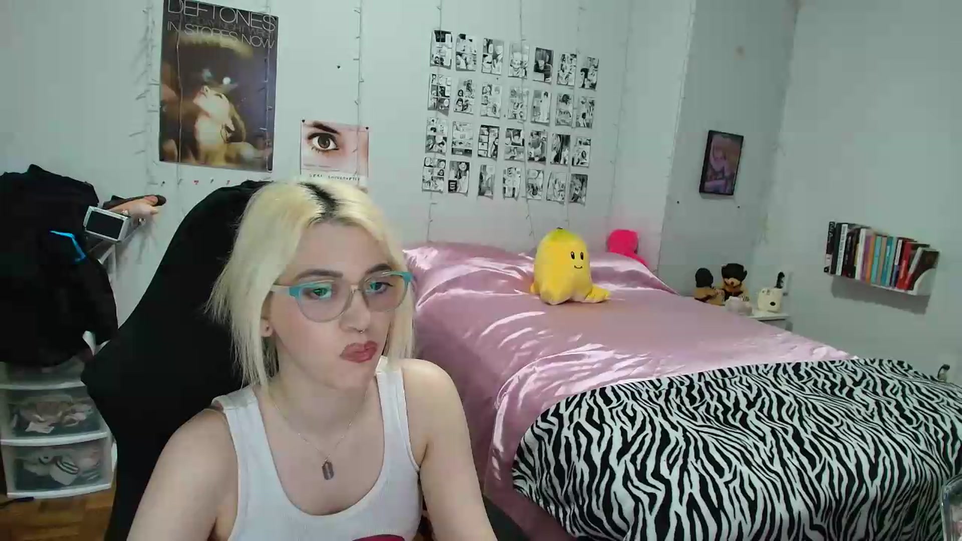 Gallery image thumbnail from AnnaTame's myfreecams stream on, 07/01/2026, 06:17 image 11 of 20