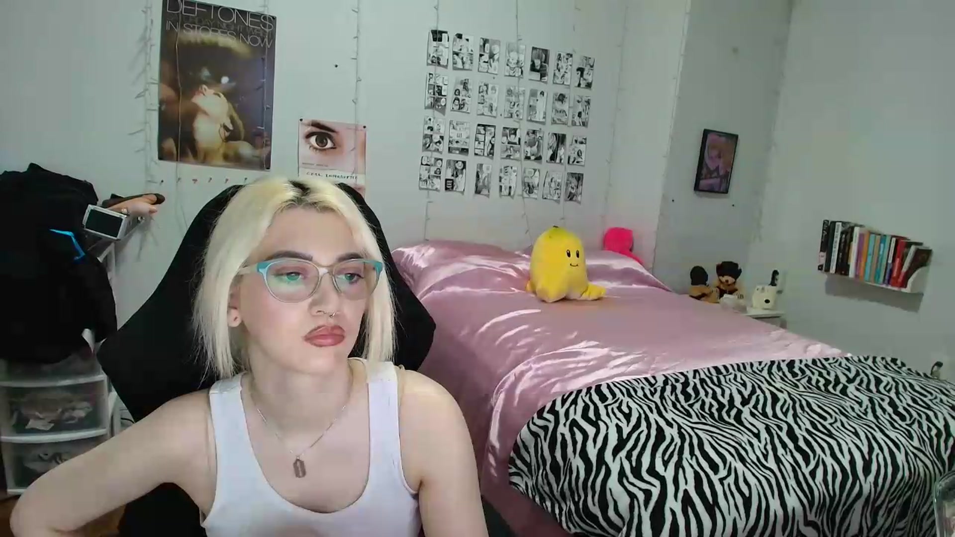Gallery image thumbnail from AnnaTame's myfreecams stream on, 07/01/2026, 06:17 image 7 of 20