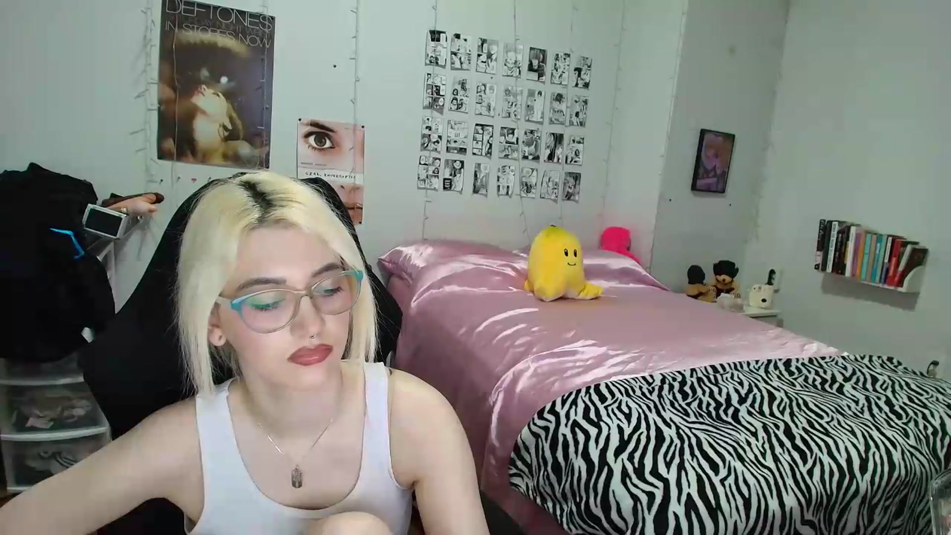 Gallery image thumbnail from AnnaTame's myfreecams stream on, 07/01/2026, 08:18 image 14 of 20