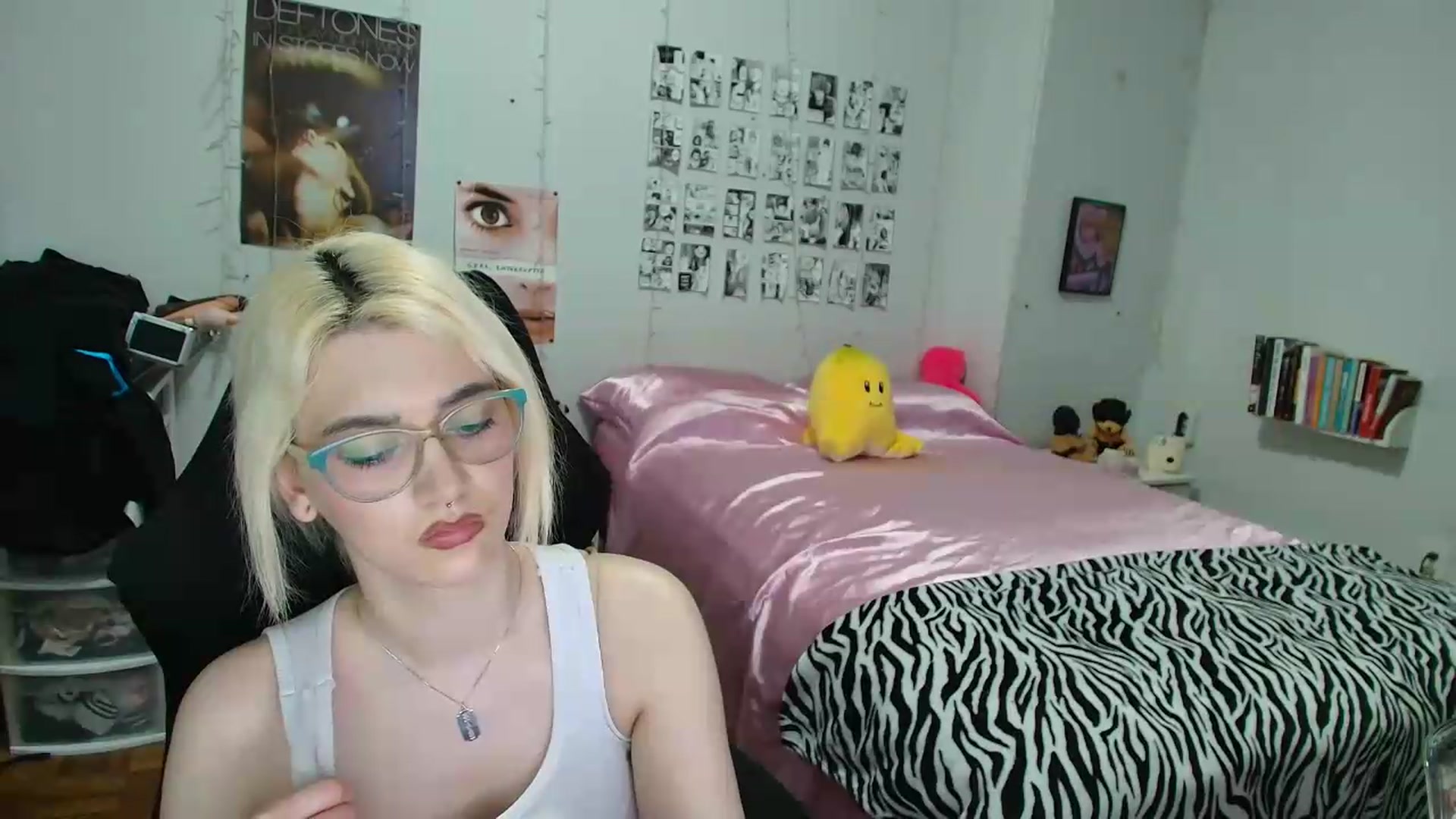 Gallery image thumbnail from AnnaTame's myfreecams stream on, 07/01/2026, 08:18 image 10 of 20