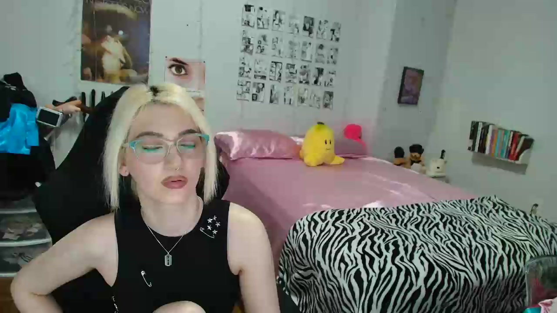 Gallery image thumbnail from AnnaTame's myfreecams stream on, 07/02/2026, 06:31 image 12 of 20