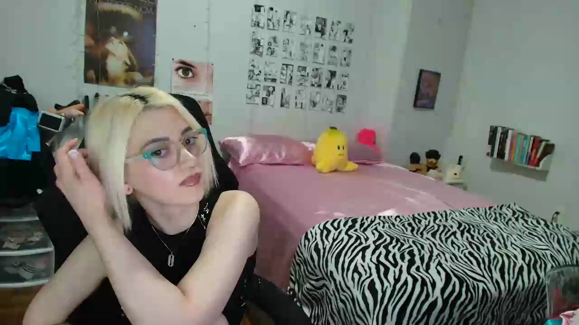 Gallery image thumbnail from AnnaTame's myfreecams stream on, 07/02/2026, 06:31 image 13 of 20