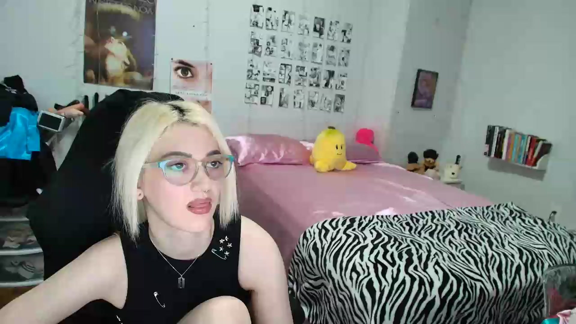 Gallery image thumbnail from AnnaTame's myfreecams stream on, 07/02/2026, 06:31 image 7 of 20