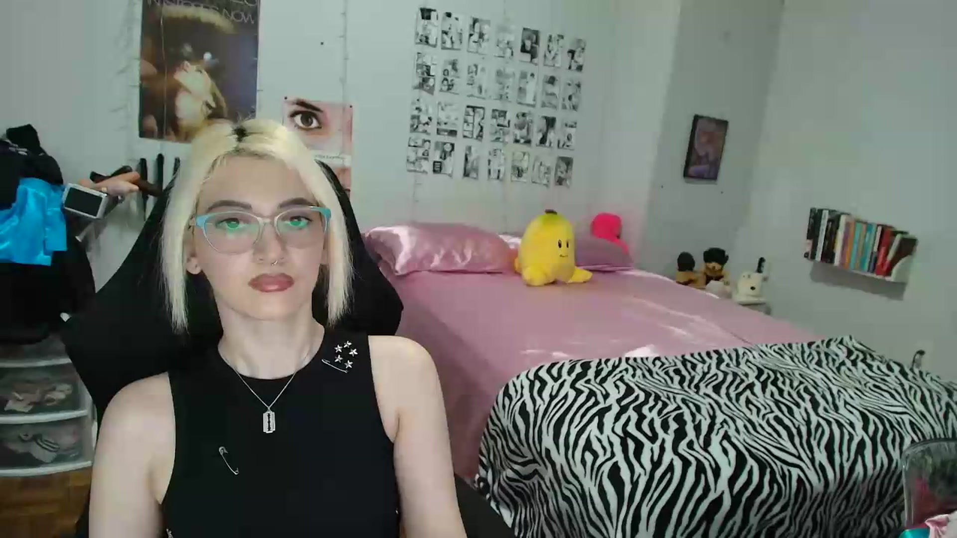 Gallery image thumbnail from AnnaTame's myfreecams stream on, 07/02/2026, 06:31 image 19 of 20