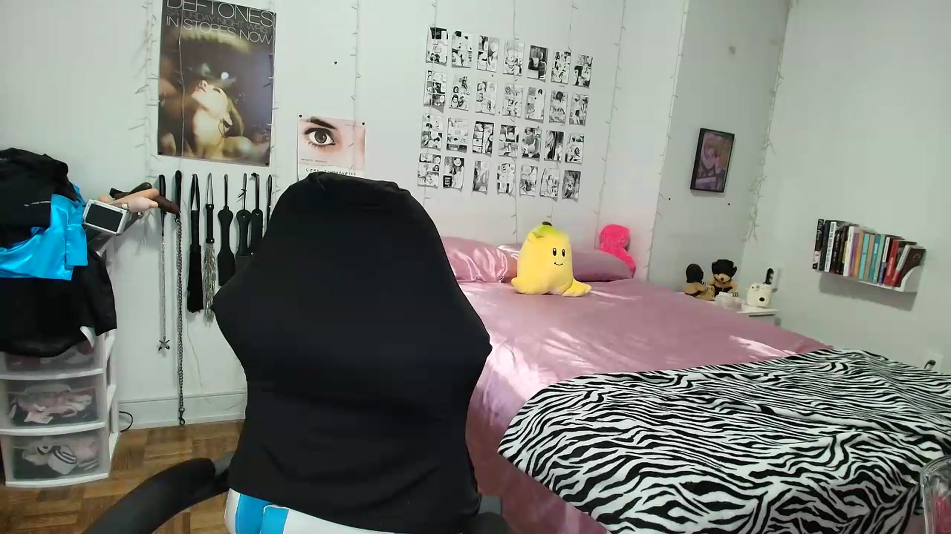 Gallery image thumbnail from AnnaTame's myfreecams stream on, 07/03/2026, 04:23 image 12 of 20