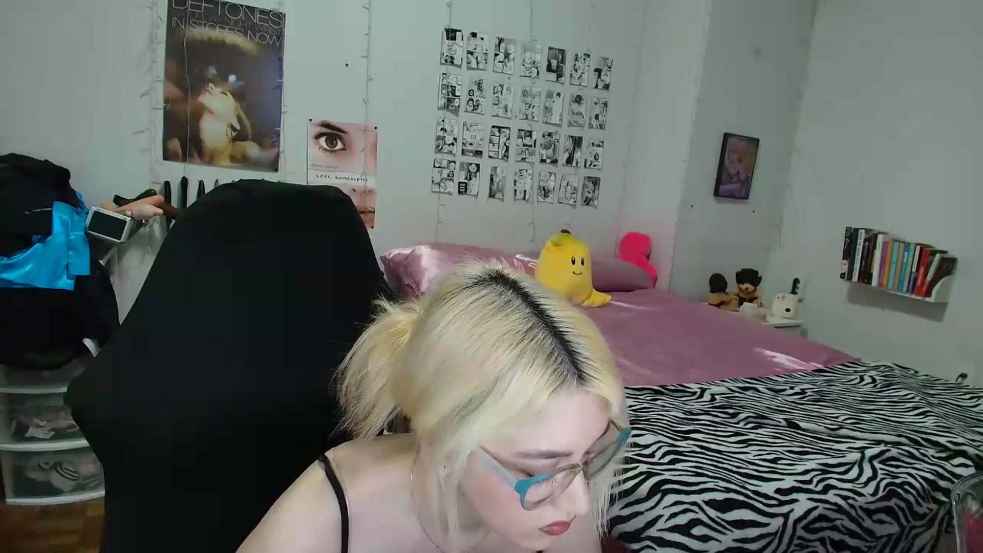 Gallery image thumbnail from AnnaTame's myfreecams stream on, 07/03/2026, 04:23 image 9 of 20