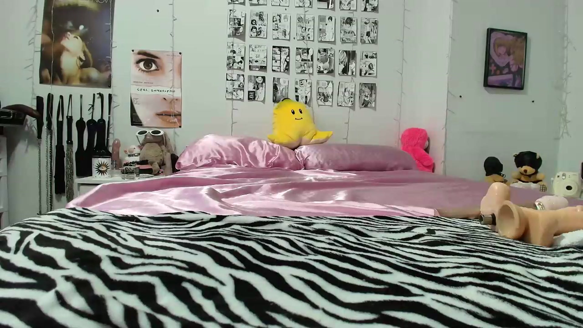 Gallery image thumbnail from AnnaTame's myfreecams stream on, 07/03/2026, 05:14 image 15 of 20
