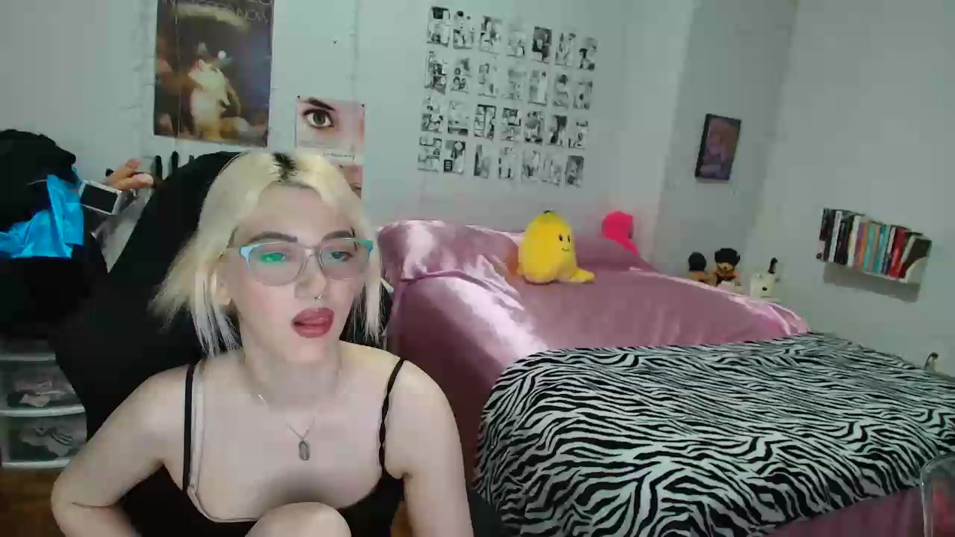 Gallery image thumbnail from AnnaTame's myfreecams stream on, 07/03/2026, 06:31 image 15 of 20