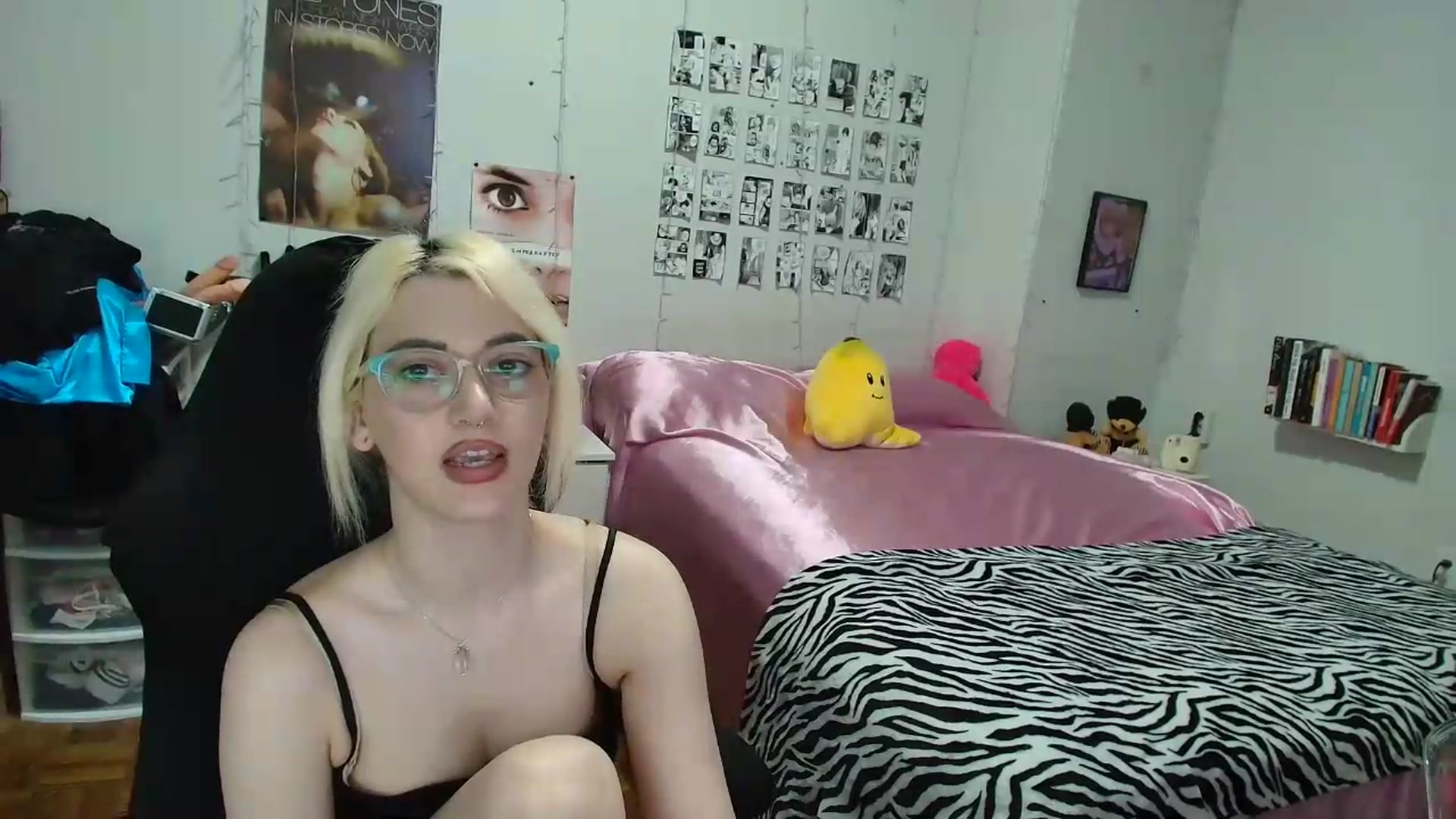 Gallery image thumbnail from AnnaTame's myfreecams stream on, 07/03/2026, 10:05 image 12 of 20