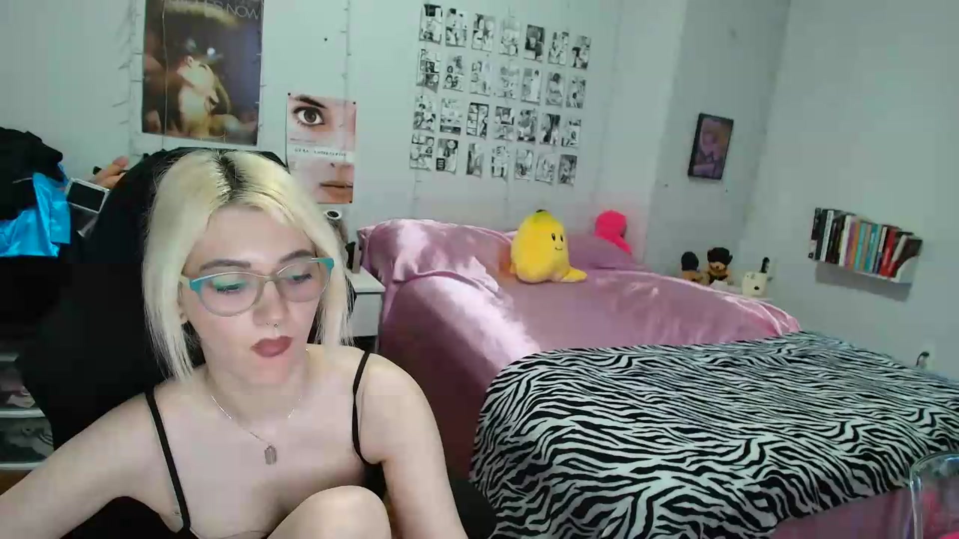 Gallery image thumbnail from AnnaTame's myfreecams stream on, 07/03/2026, 10:30 image 16 of 20