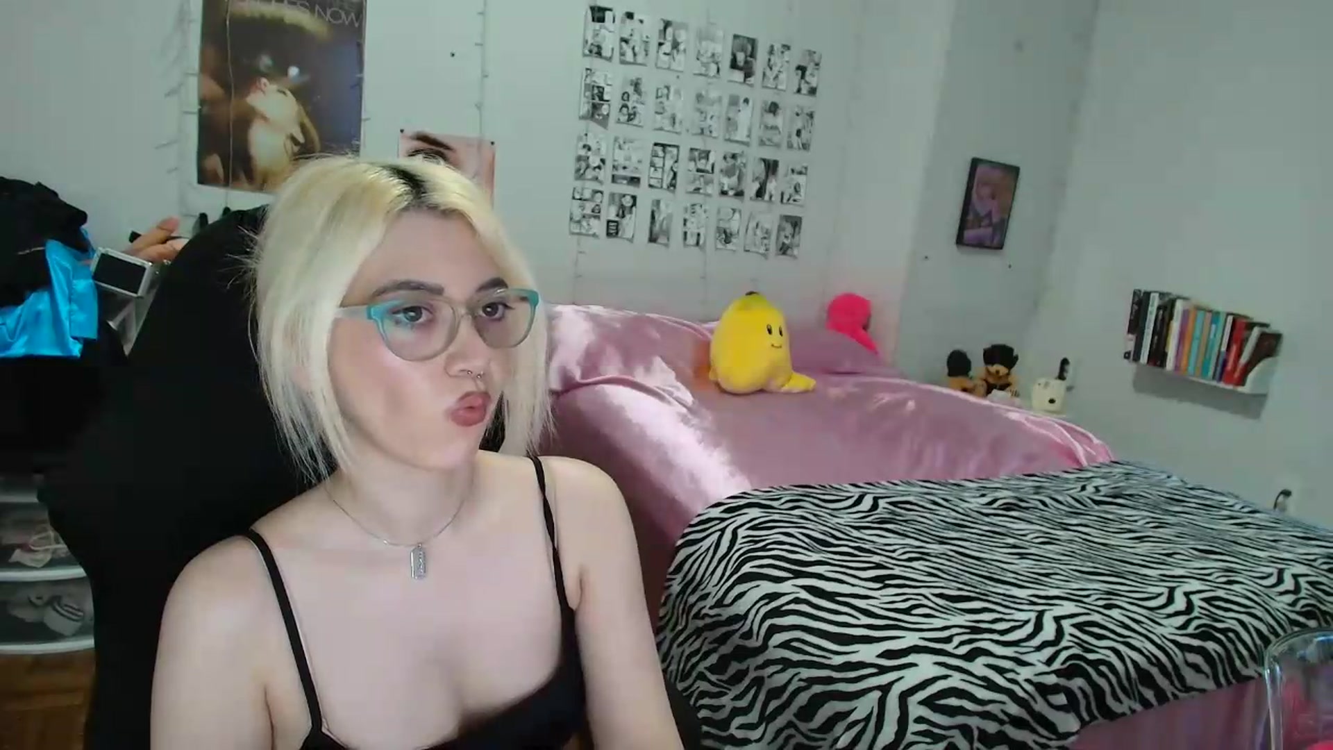 Gallery image thumbnail from AnnaTame's myfreecams stream on, 07/03/2026, 10:30 image 20 of 20