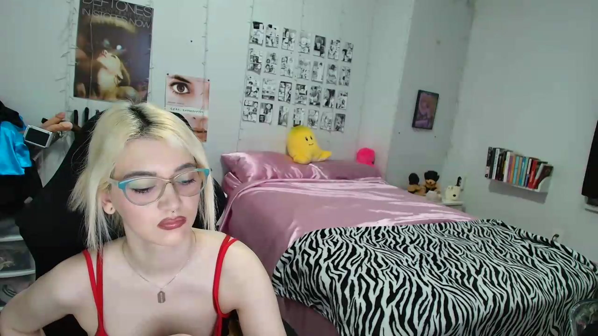 Gallery image thumbnail from AnnaTame's myfreecams stream on, 07/05/2026, 04:47 image 3 of 20