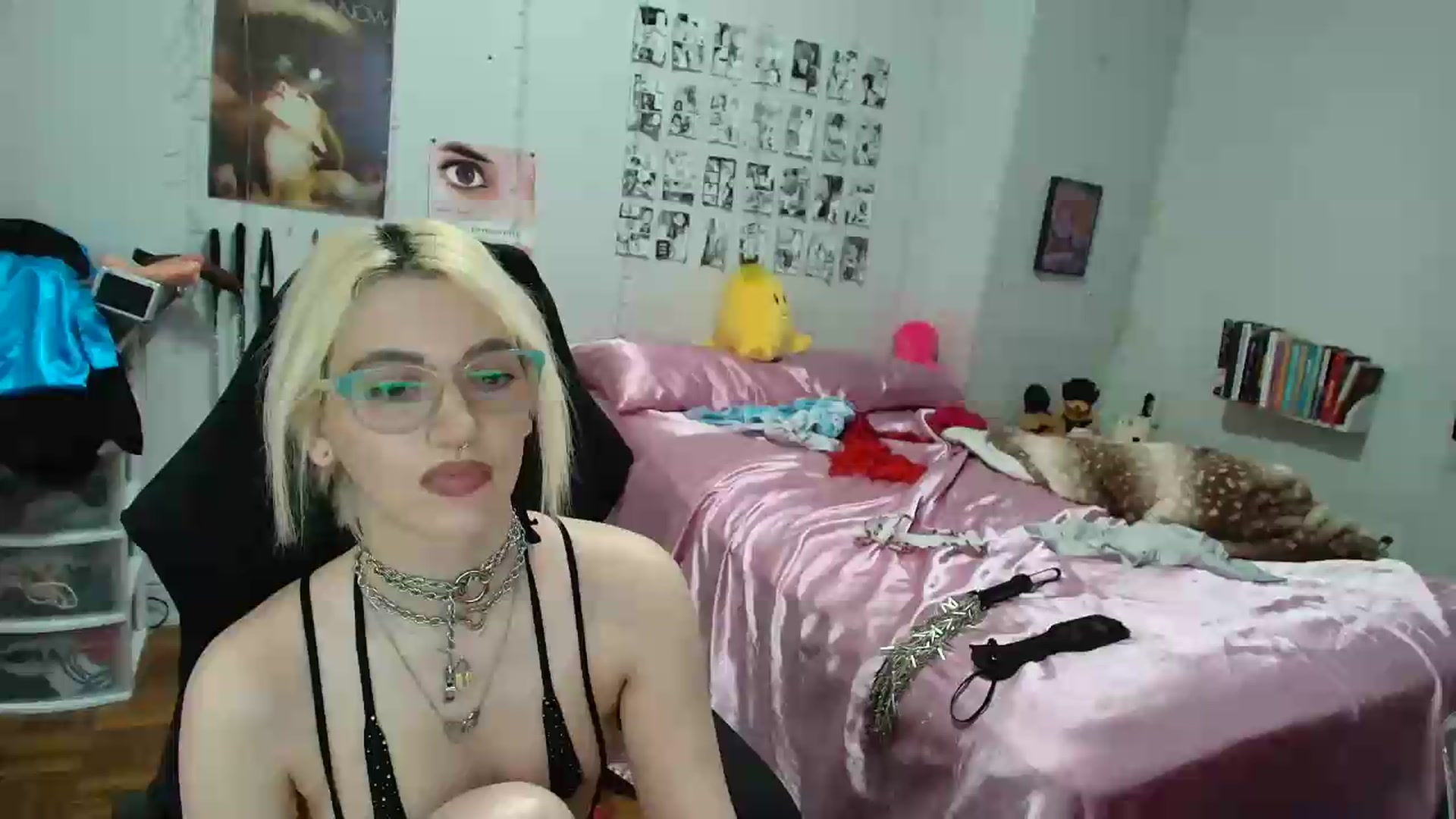 Gallery image thumbnail from AnnaTame's myfreecams stream on, 07/06/2026, 08:42 image 16 of 20