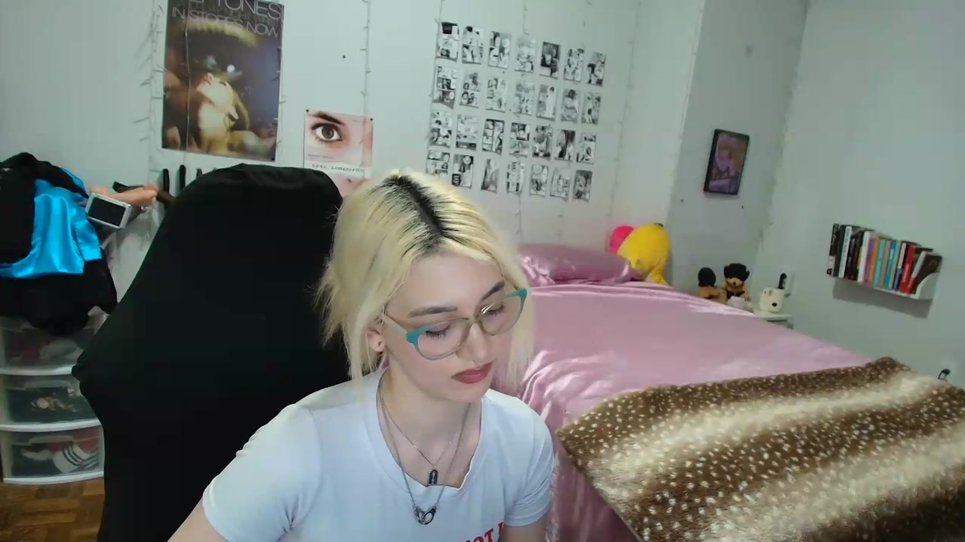 Gallery image thumbnail from AnnaTame's myfreecams stream on, 07/07/2026, 06:24 image 16 of 20