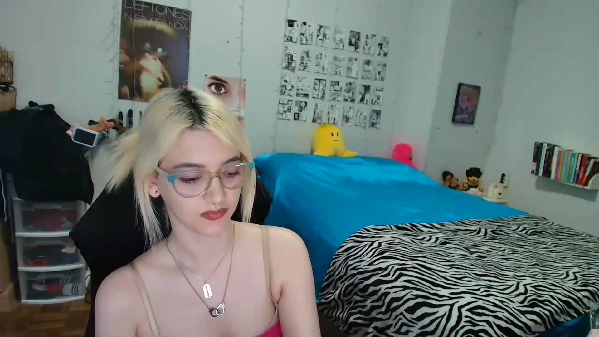 Gallery image thumbnail from AnnaTame's myfreecams stream on, 07/17/2026, 04:54 image 9 of 20