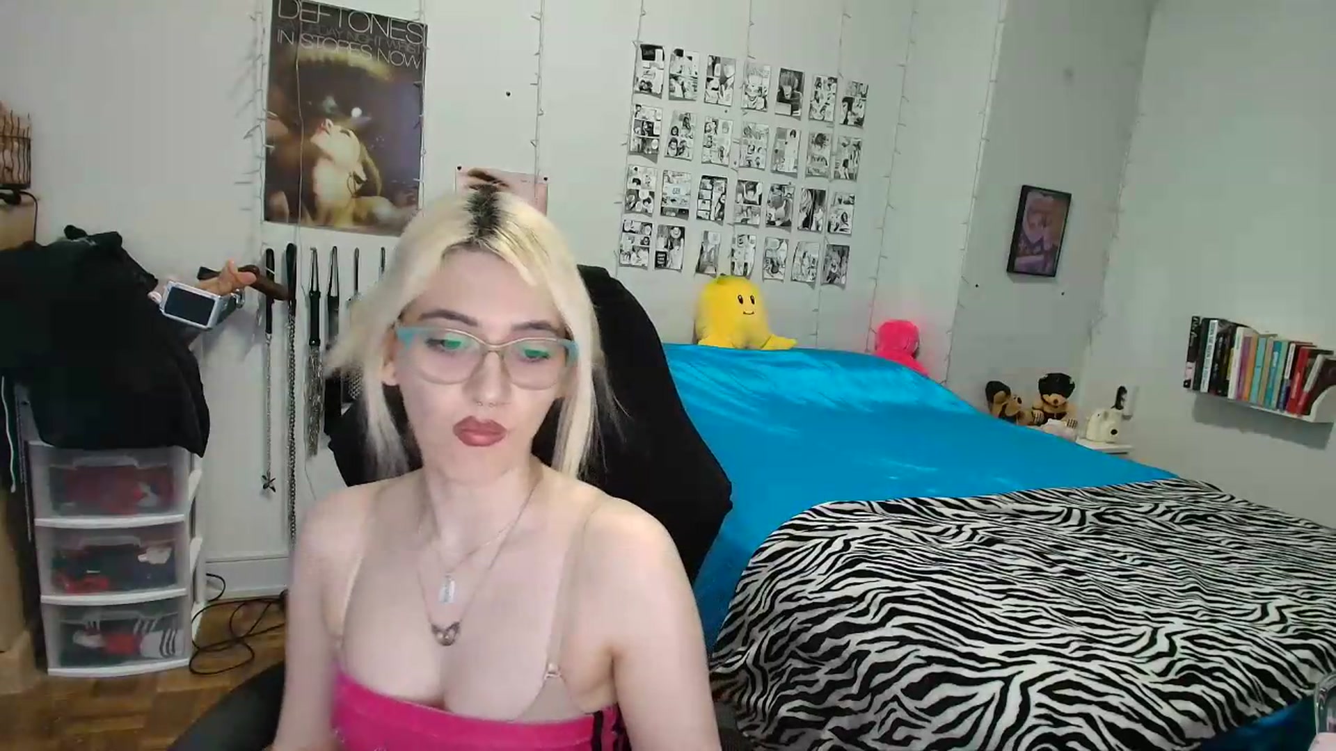 Gallery image thumbnail from AnnaTame's myfreecams stream on, 07/17/2026, 04:54 image 15 of 20