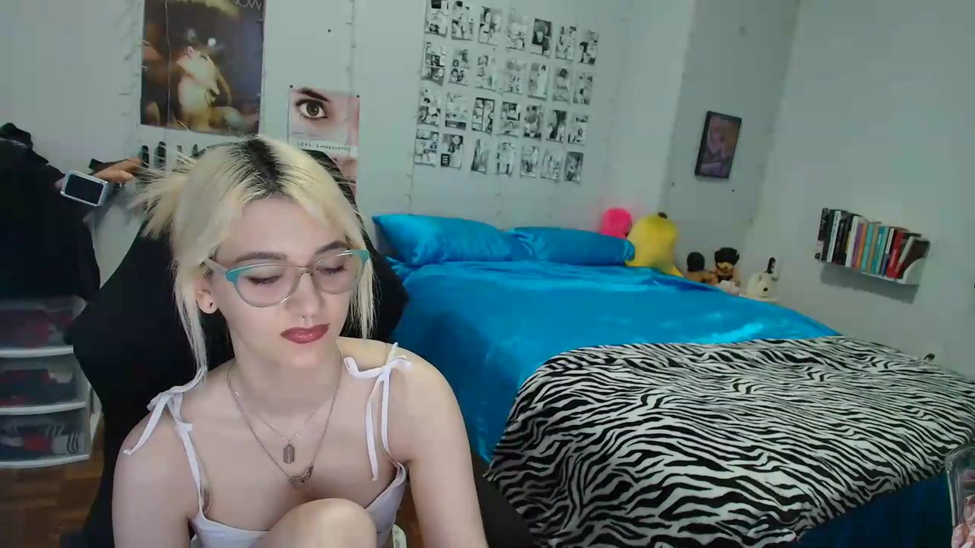Gallery image thumbnail from AnnaTame's myfreecams stream on, 07/19/2026, 04:02 image 9 of 20