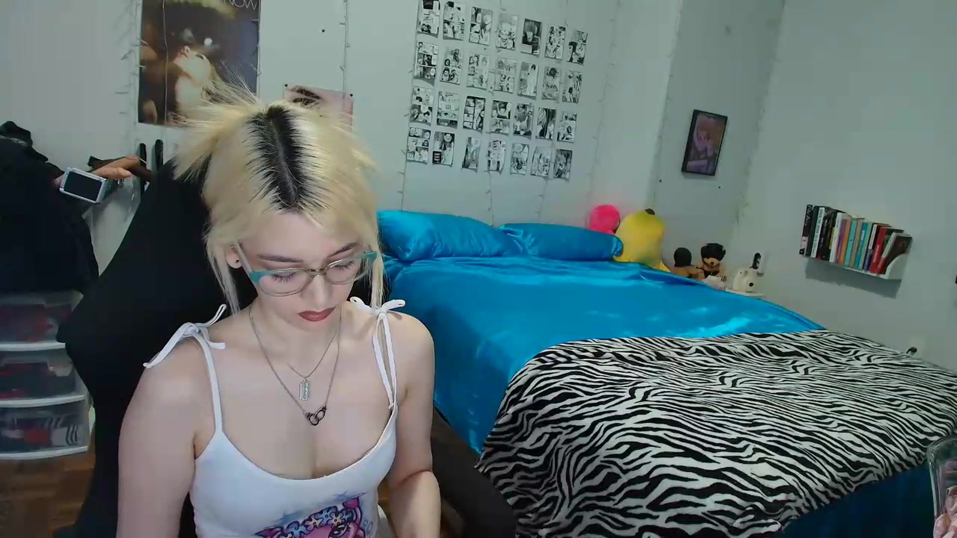 Gallery image thumbnail from AnnaTame's myfreecams stream on, 07/19/2026, 04:02 image 14 of 20